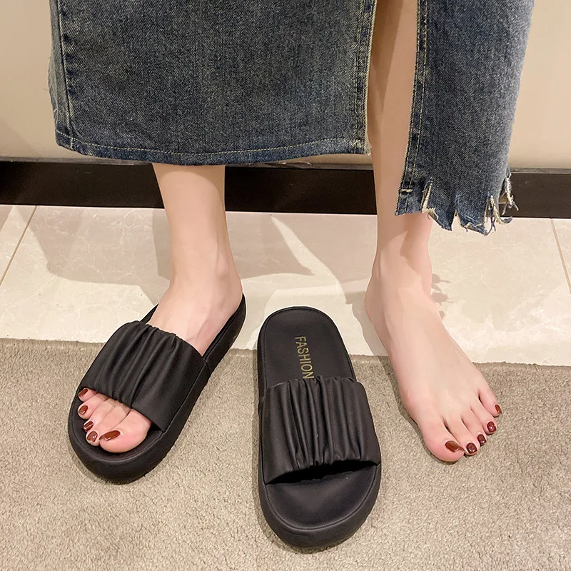 Free Sample Footwear Popular Girl Korean Summer Beach Platform Sandals Fashion Outdoor Indoor Soft Bread Eva Slippers For Women