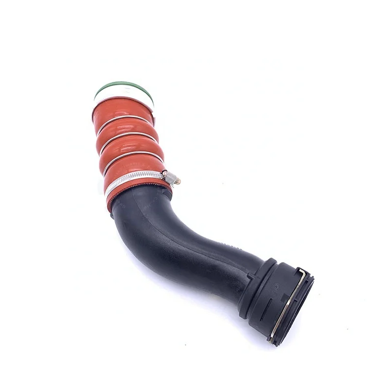 13717583716 Hot Sale Cooling System INTERCOOLER TURBO HOSE Water Pipe for BMW