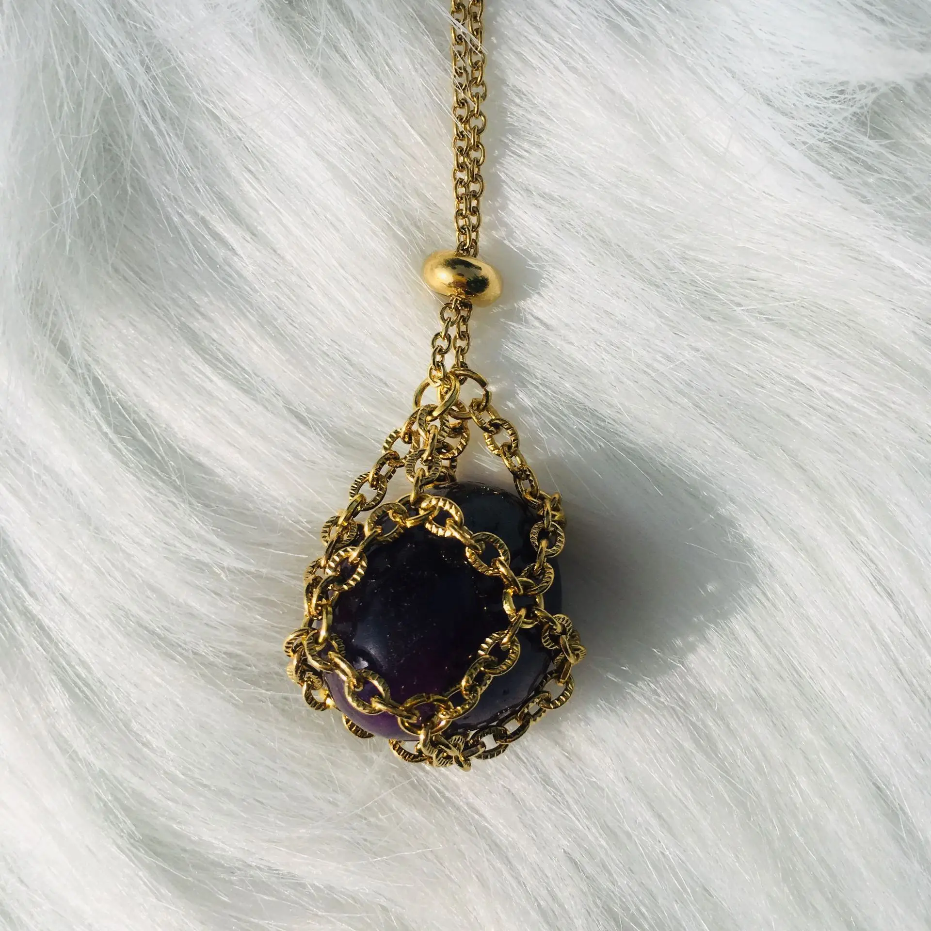 YICAI Random Gems Gemstone Handmade Bead Chain Cage Pendant Necklace Adjustable Stainless Steel Crystal Net Necklace