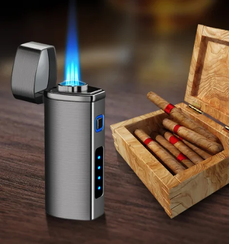2022 Hot Sell Wholesale Torch Lighters New 3 Jet Flame Butane Gas Refillable Cigar Metal Torch Lighters Custom Logo