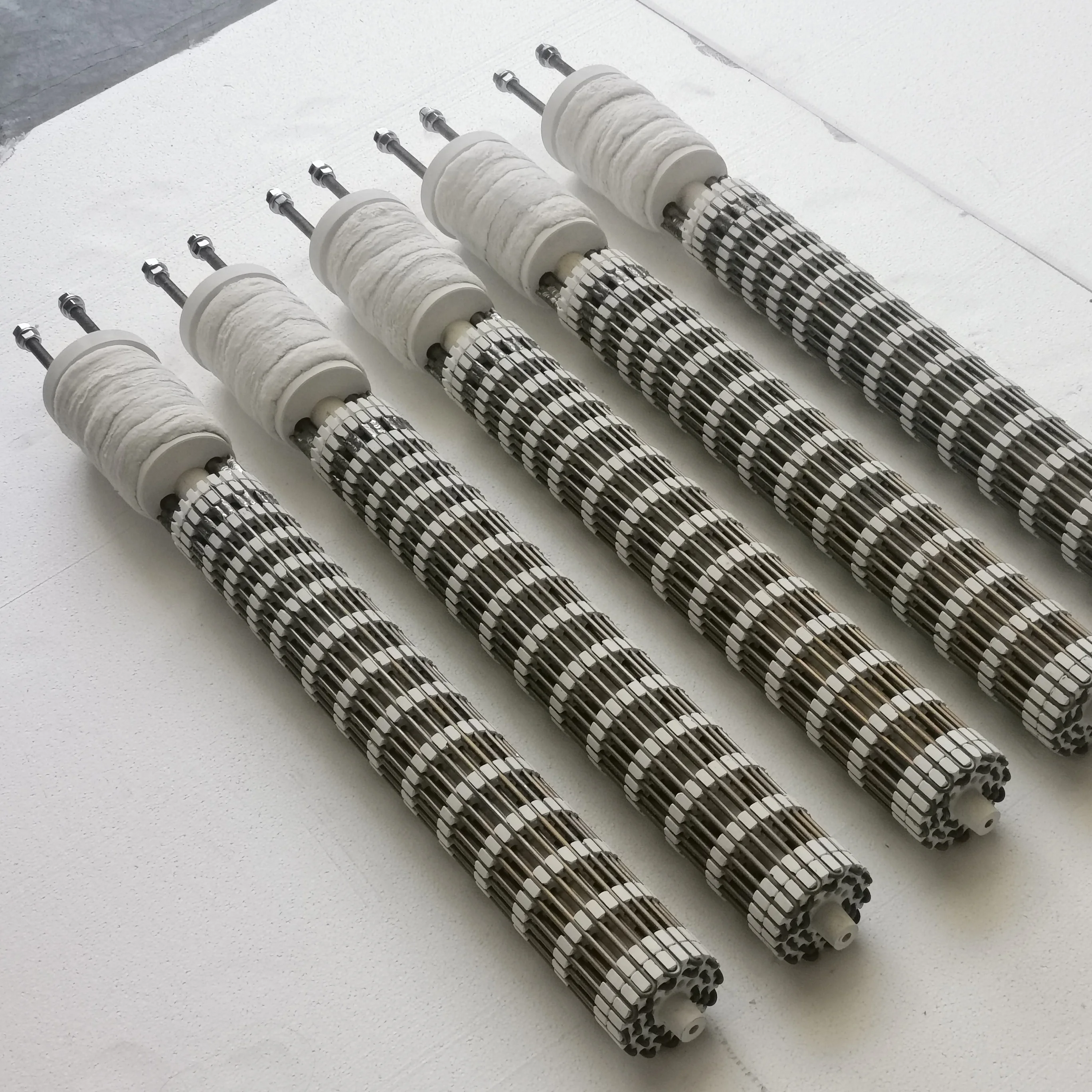 Высокотемпературный керамический нагревательный радиальный нагреватель под заказ