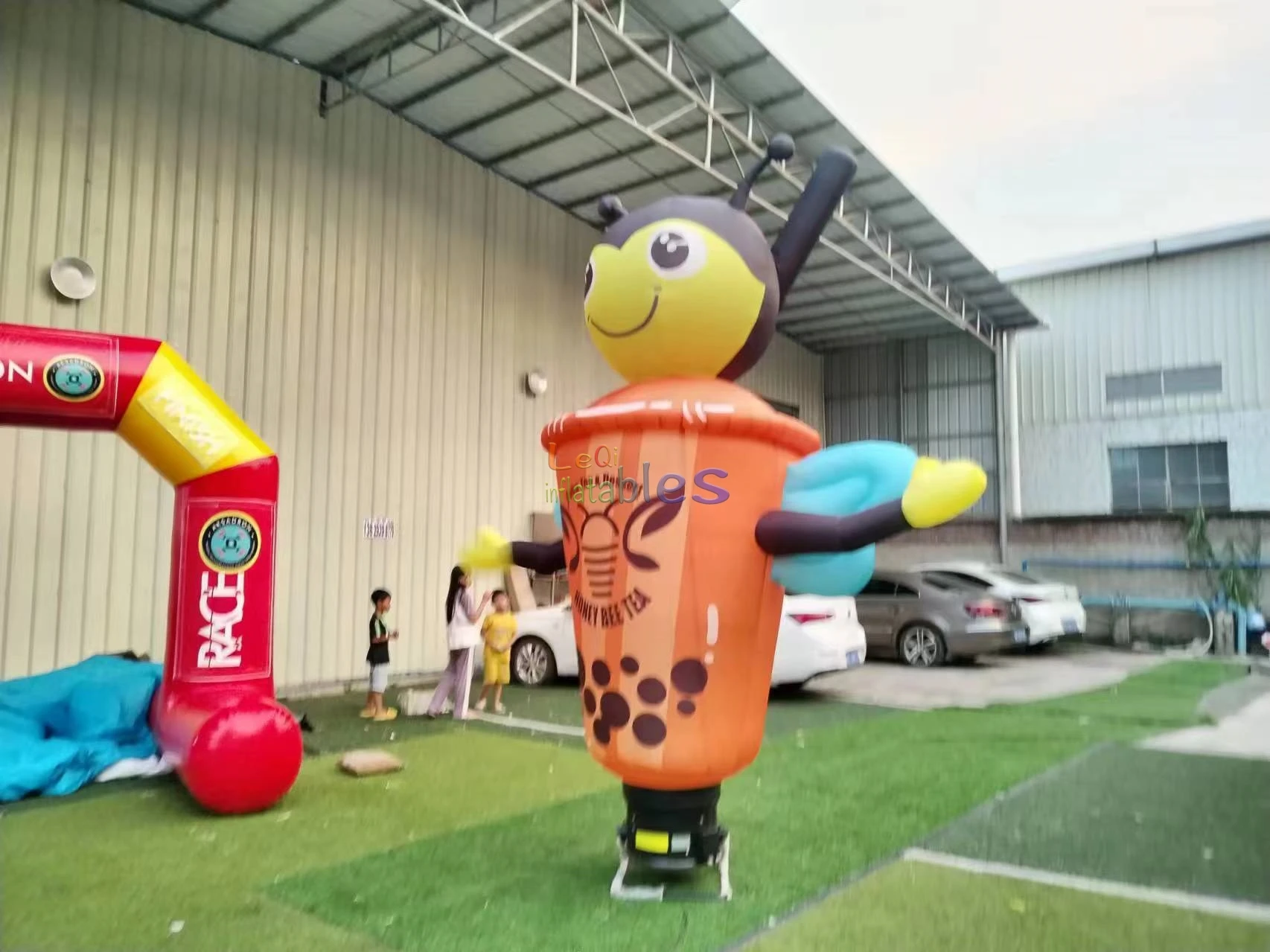 3m high Inflatable Bee Sky Dancer Bumble Custom Bottle Can Bee Air Dancer Model For Outdoor Advertising