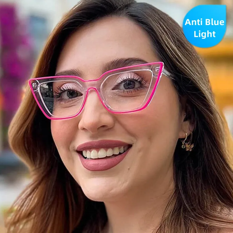 Triangle cat eye retro transparent anti blue light level mirror European and American fluorescent needle optical eyewear