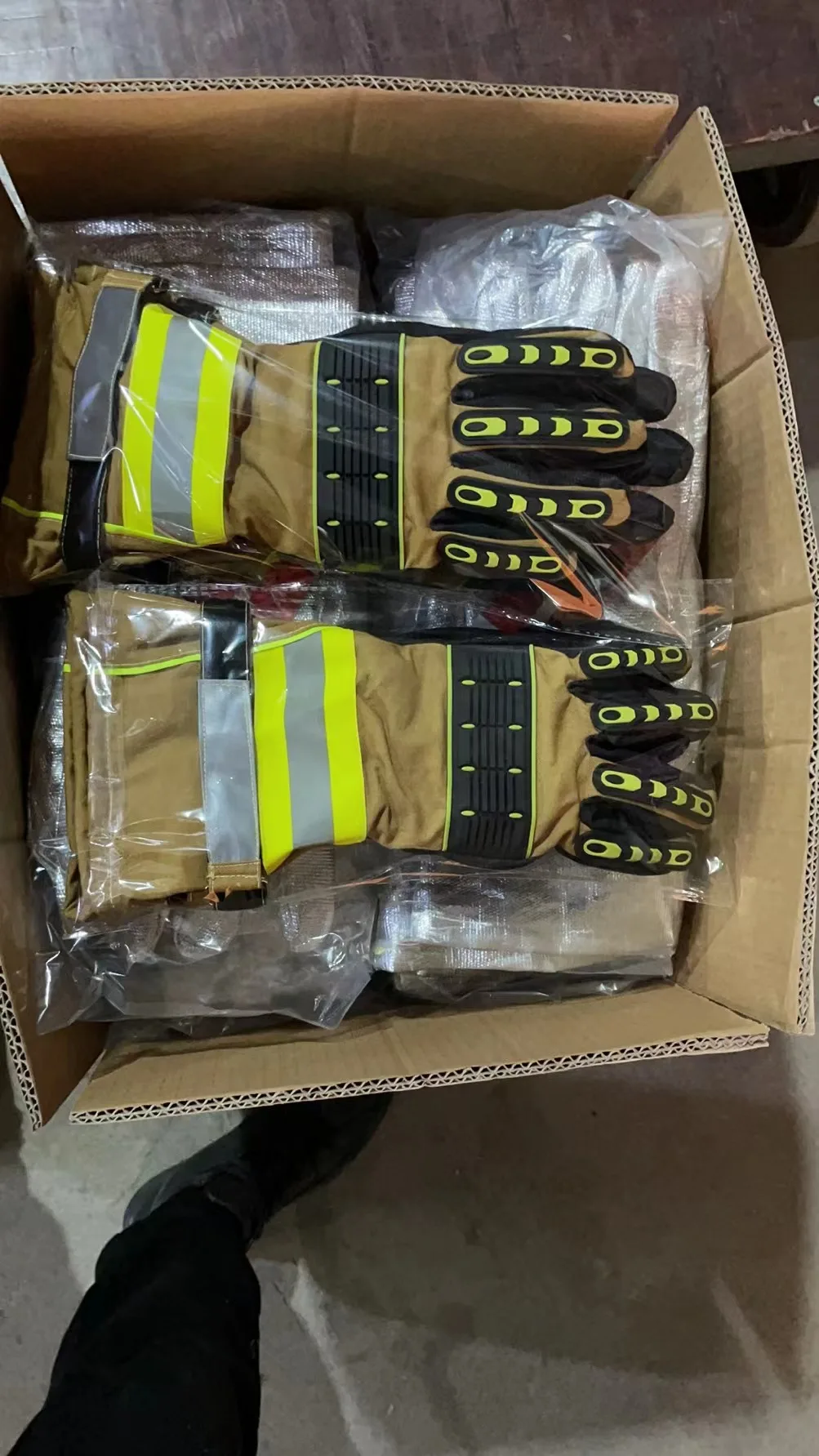 EN Aramid Structural Waterproof fireproof Firefighter Gloves fire fighting safety glove