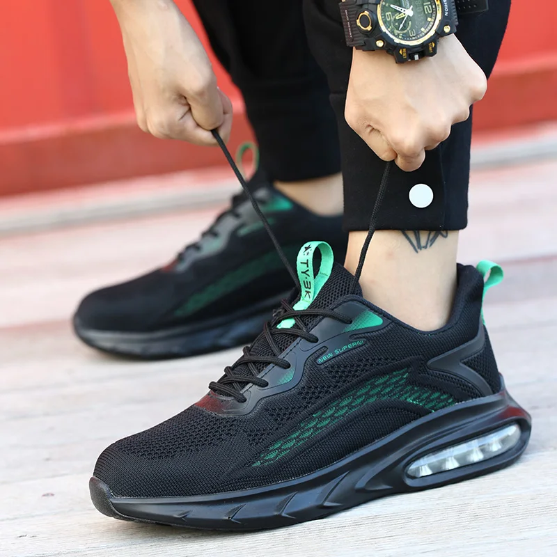 Factory Price Fashion Steel Toe Men Proof Breathable Sneakers Protective Sport Work shoes, Lightweight safety shoes 8805