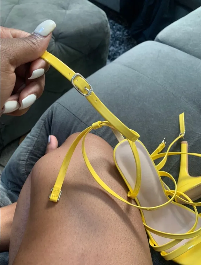 
Fashion Pointed-Toe Heels Thin Belt Shoes Women Solid Cross Strap Sandals High Heel 