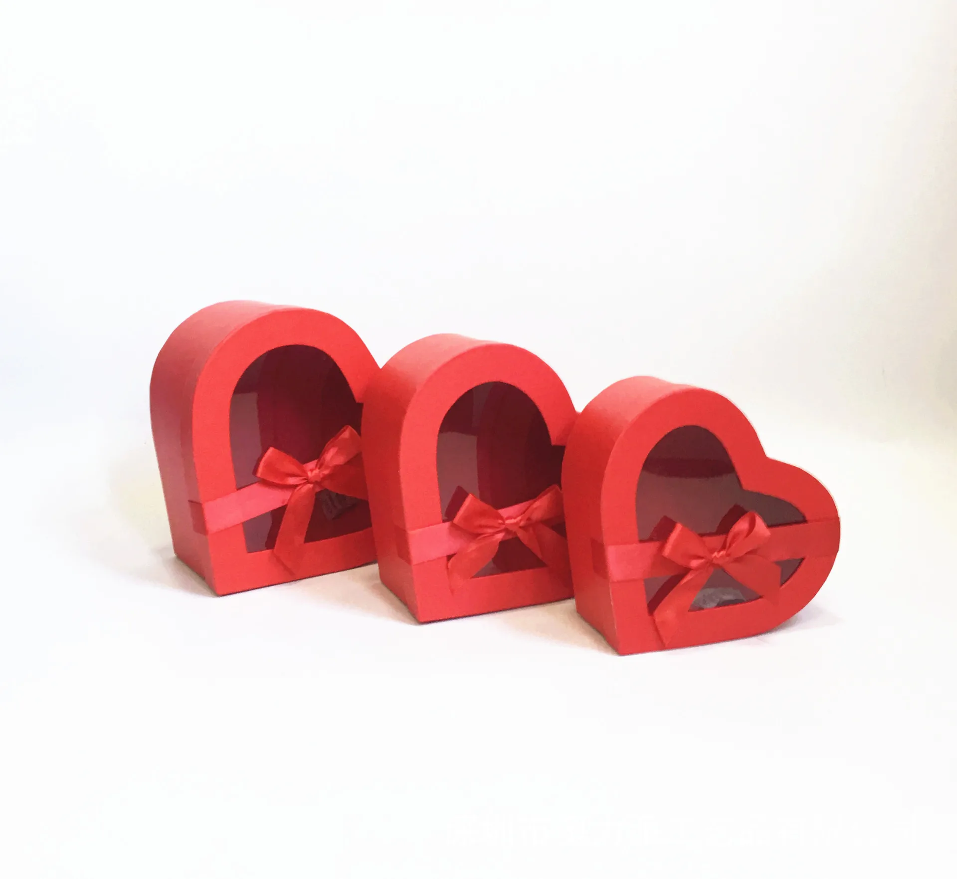 Chinese manufacturer heartshape flower box clear florist packaging supplies with window