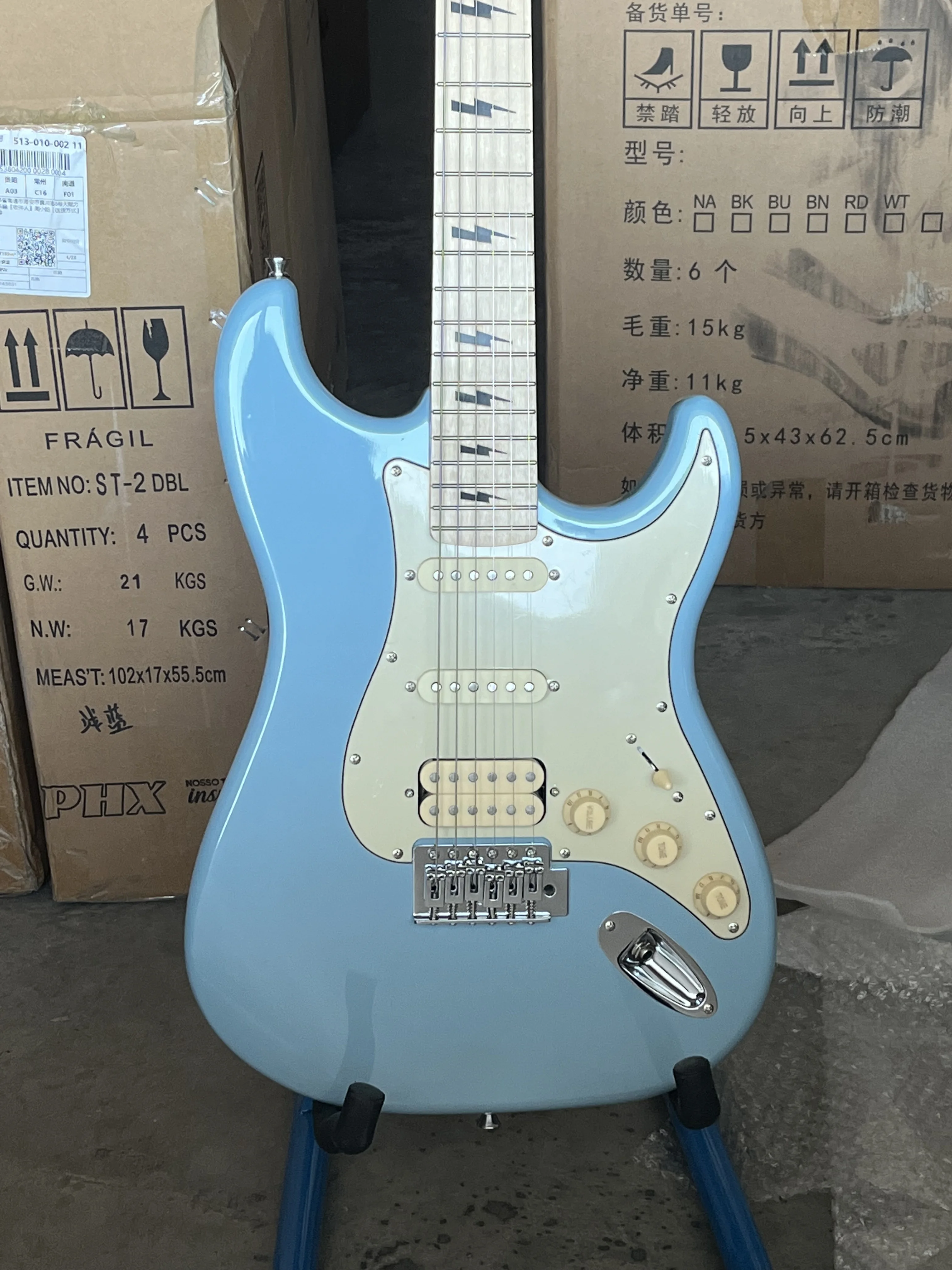 Aiersi factory wholesale price handmade new developed ST electric guitar