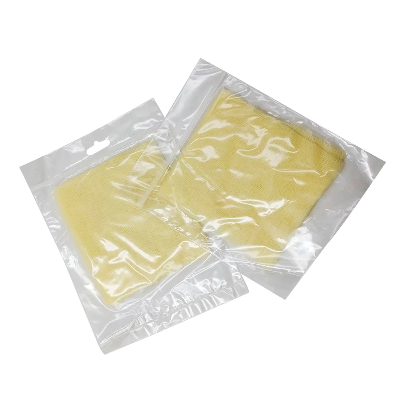 Cleaning antistatic tack cloth