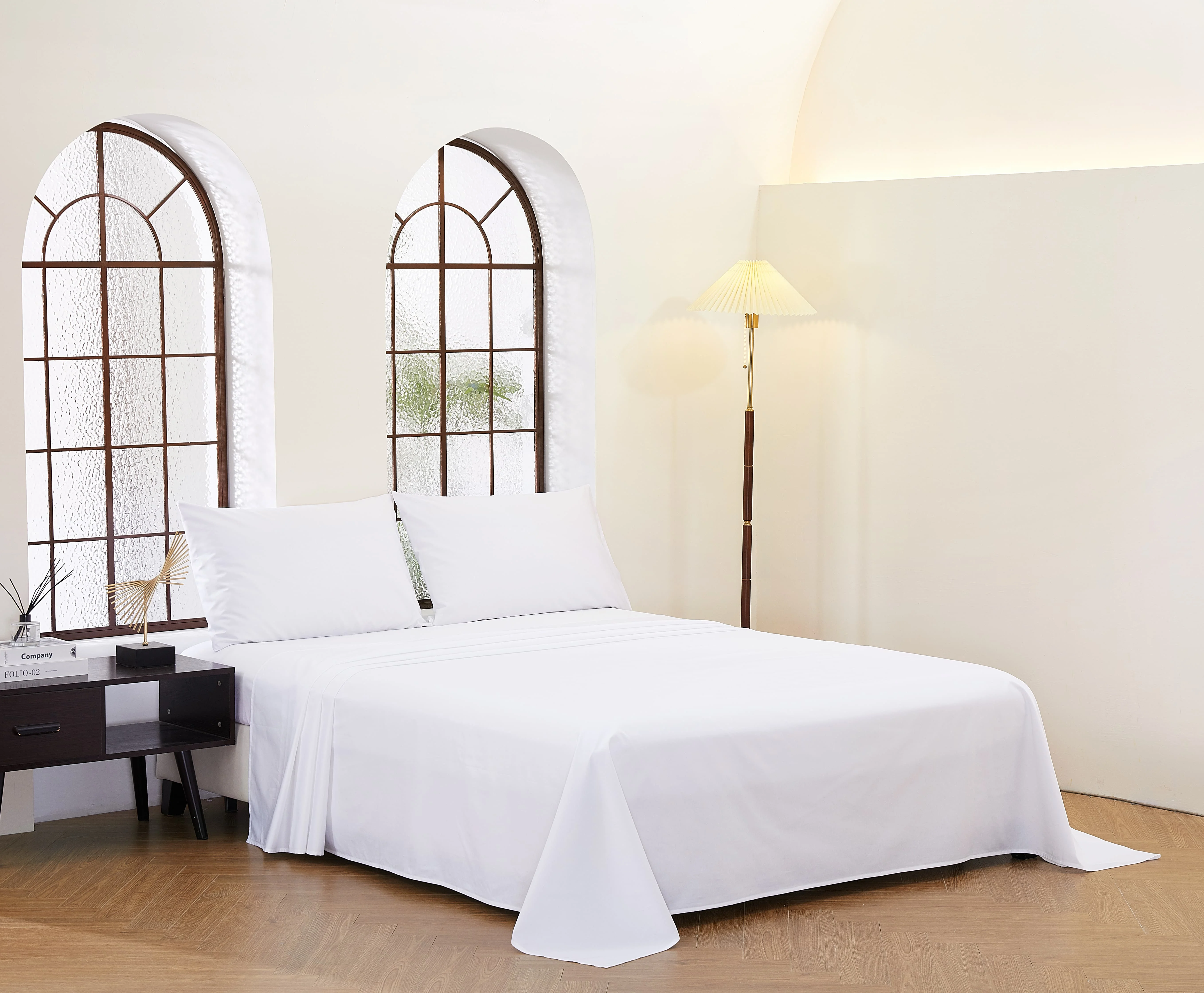 Luxury T250 Star Hotel Linen 100% Cotton Hotel Bed Linen Duvet Cover & Pillow Case Sets Plain White Bed Sheet For Home Use