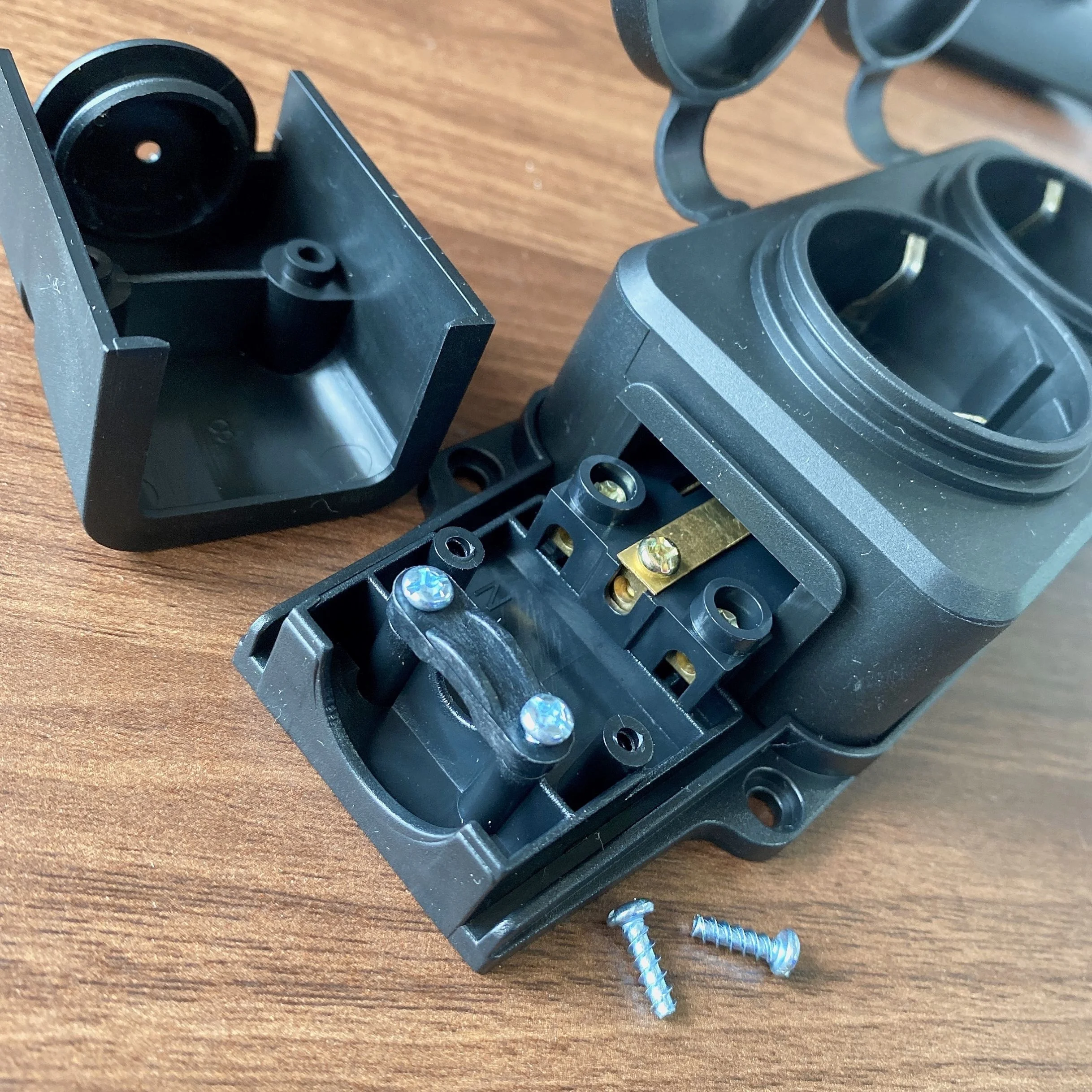 New IP54 16A 3500W EU 2 Gang Schuko f Type Outdoors Waterproof cover power socket Germany Russia Wireless Extension Power Strip