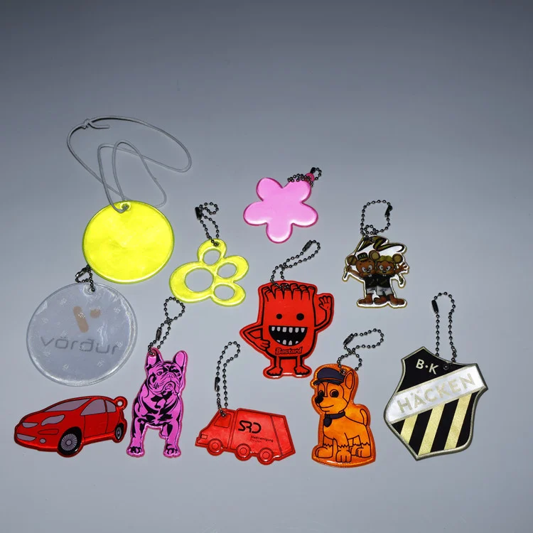 Wholesale star shaped reflective keychain Safety Reflector Pendants PVC Reflective Pendant Safety Reflectors Kids Keyrings