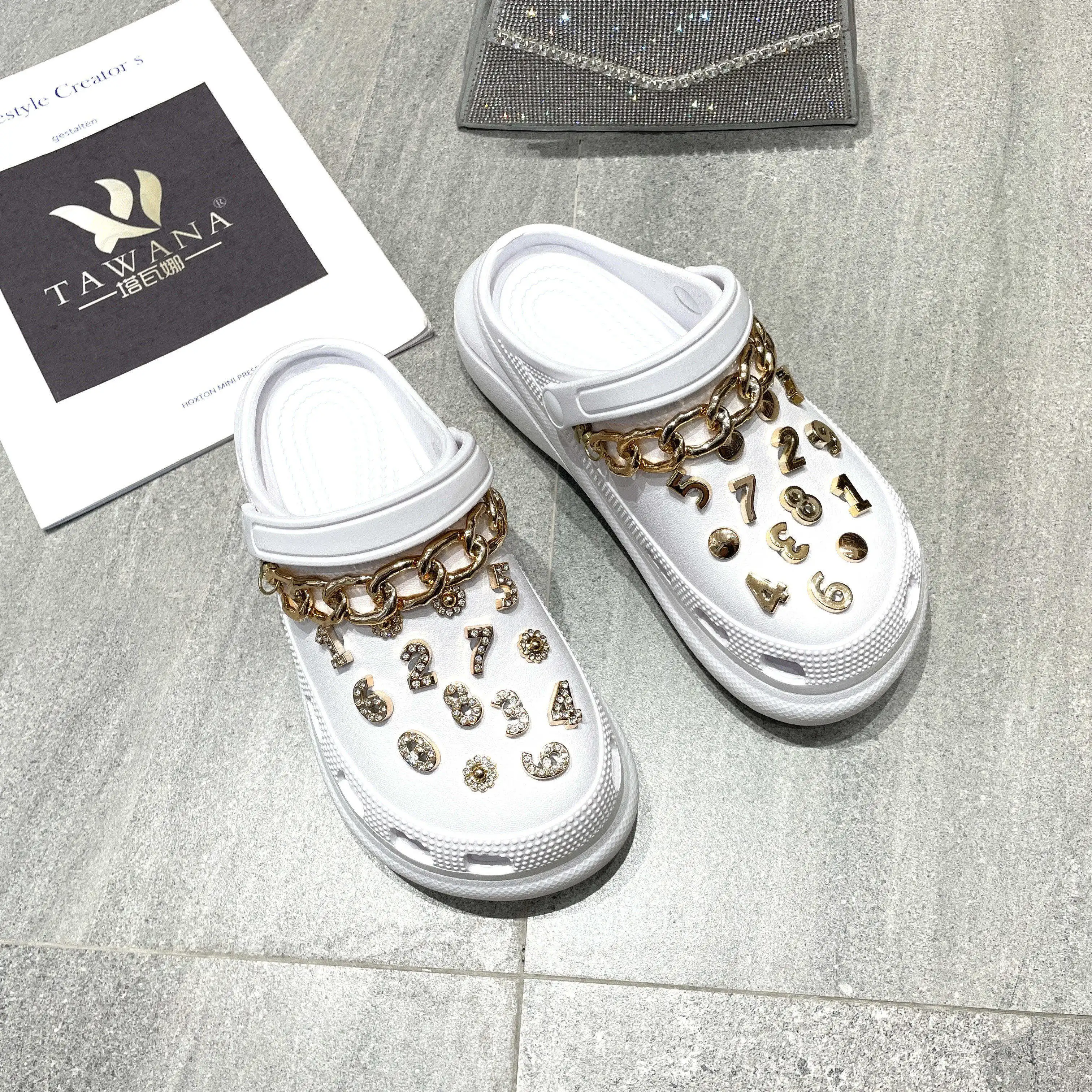 hot sell women clogs high heel thick bottom with shining rhinestone letters slippers slides for Women outdoor beach slippers