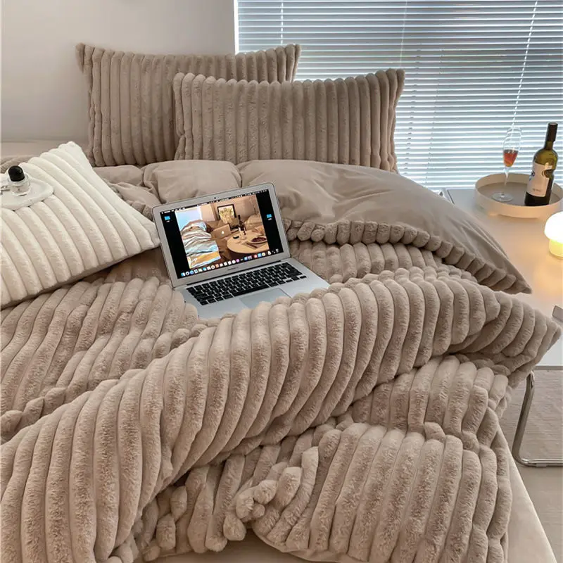 4pcs/Set Bedding Sheet Sets Milk Velvet Fabric Warmful Soft Bedsheet Sets For Winter sleeping Wholesale