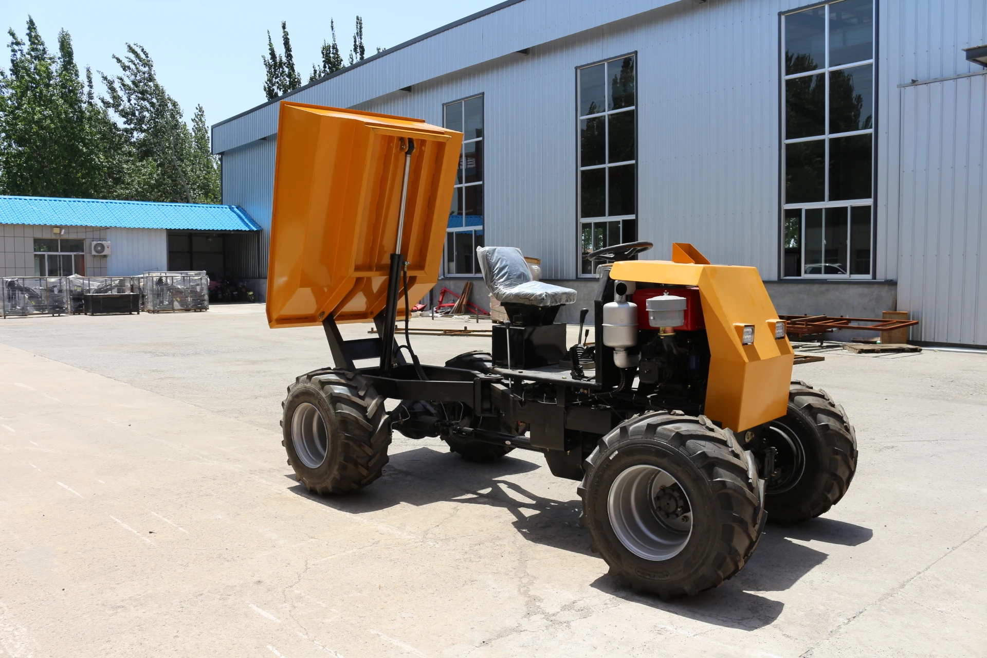 Palm Oil Harvesting Hot sale 1ton 4WD Mini tractor site dumper zy100 manufacturer dump tractor for collecting oil palm fruit