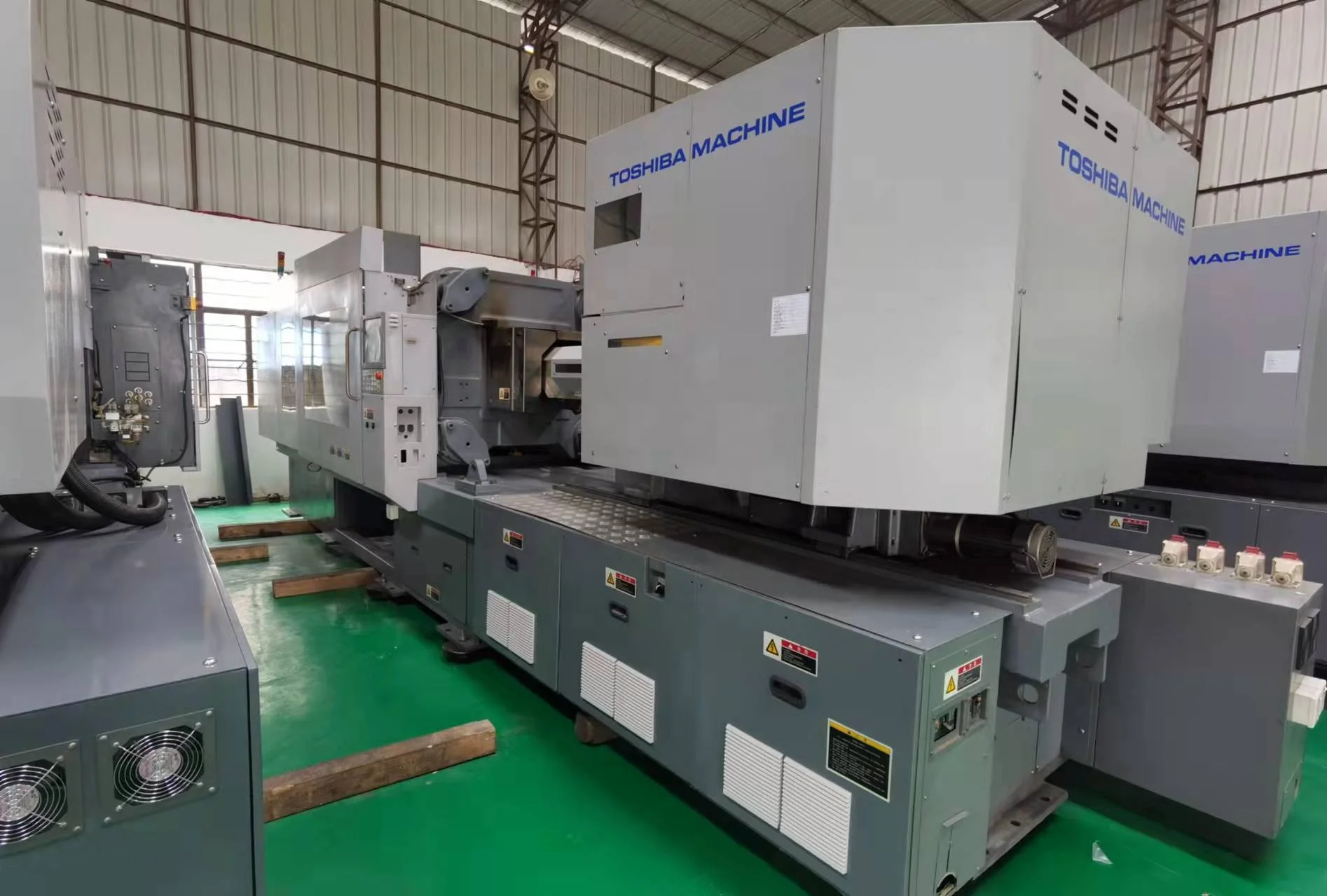 EC100SX toshiba injection molding machine seond hands
