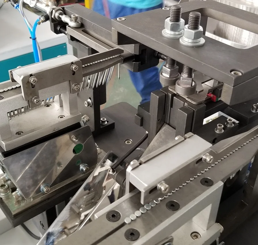 Factory price wire cable clip pipe clamp wall fastener nail inserting assembly machine