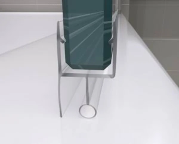 Factory Made European Design Pivot Door Frameless Bath Shower Screen Tempered Glass Shower Bathtub Screen