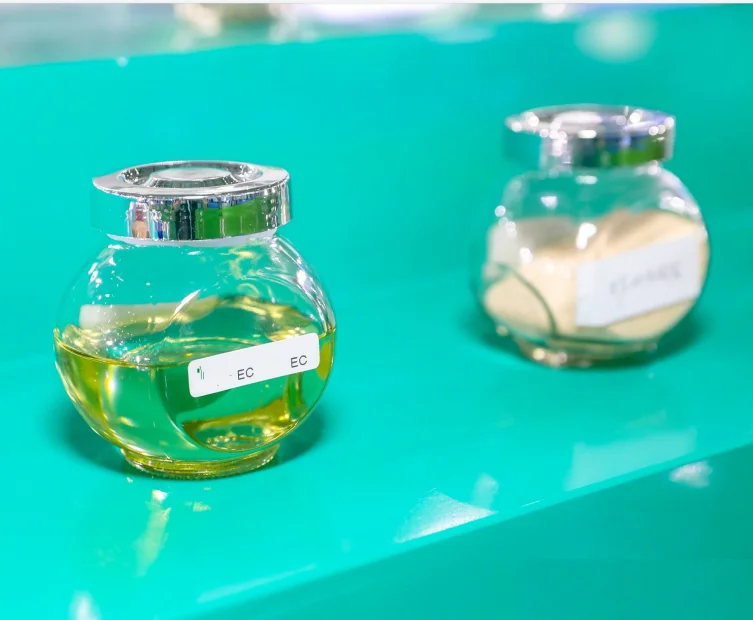 Quizalofop-P-ethyl 5%EC 10%EC 15%EC Pilot Targa Tolan Master 76578-12-6 Pesticide Herbicide