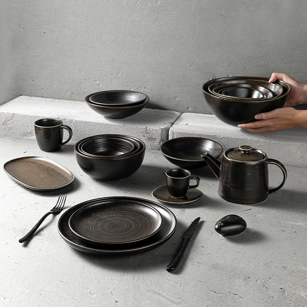 Creative Japanese Style Matte Black Frosted Dinnerware Set  Spotted Design Dinnerware Sets Ceramic Plate Set For Home Restaurant