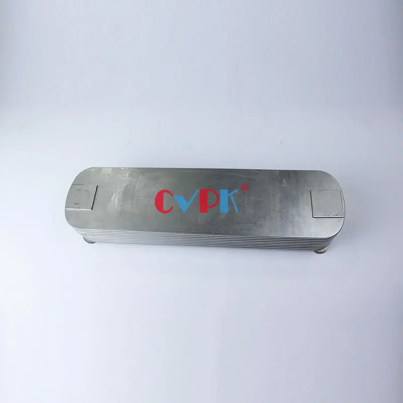 Часть двигателя экскаватора масляный радиатор 6151-61-2111 для KOMATSU PC300-3 S6D125 7 пластина
