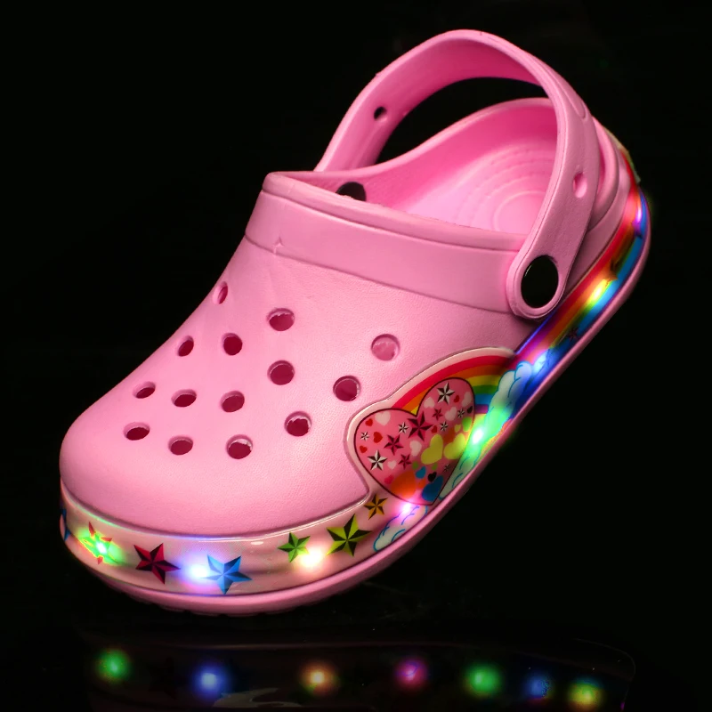 
Fashion Trend Eva LED Clogs Customized Comfortable Best Kids Slippers Girls Sandals Kids Light Up Croc Shoes 