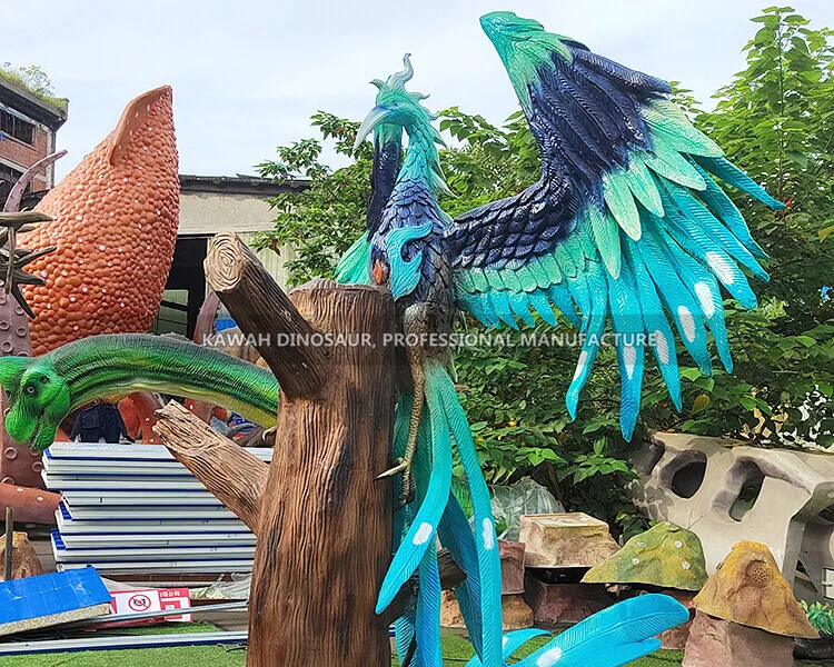 Phoenix on the Fiberglass Tree Animatronic Phoenix Model with Movements Customized by Kawah Factory