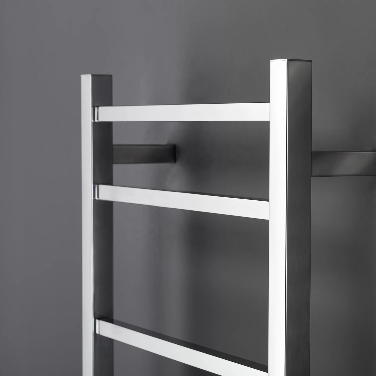 
TARRIOU Chrome Heated Towel Rail Electric 