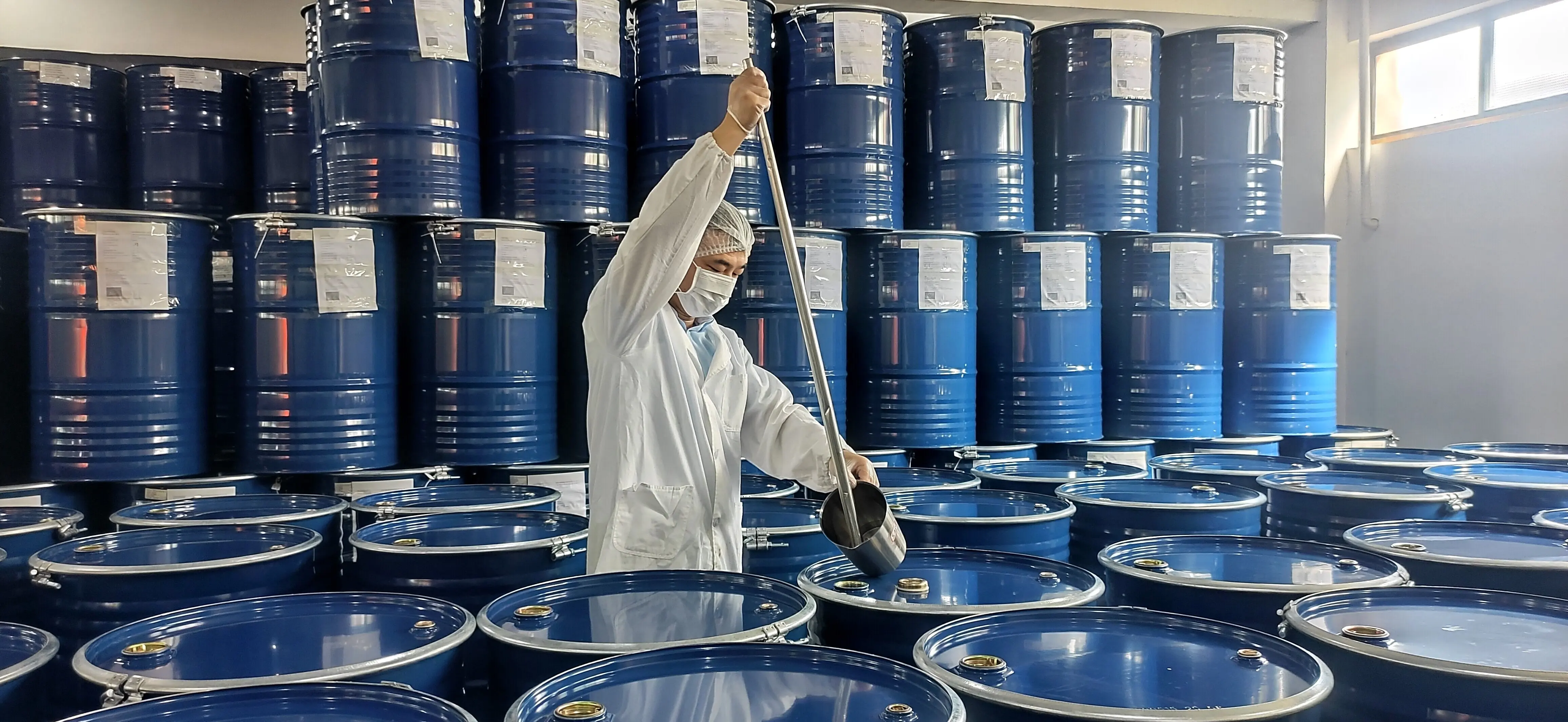 fresh acacia honey exporting to Europe and meeting EU standards ,which is NMR available