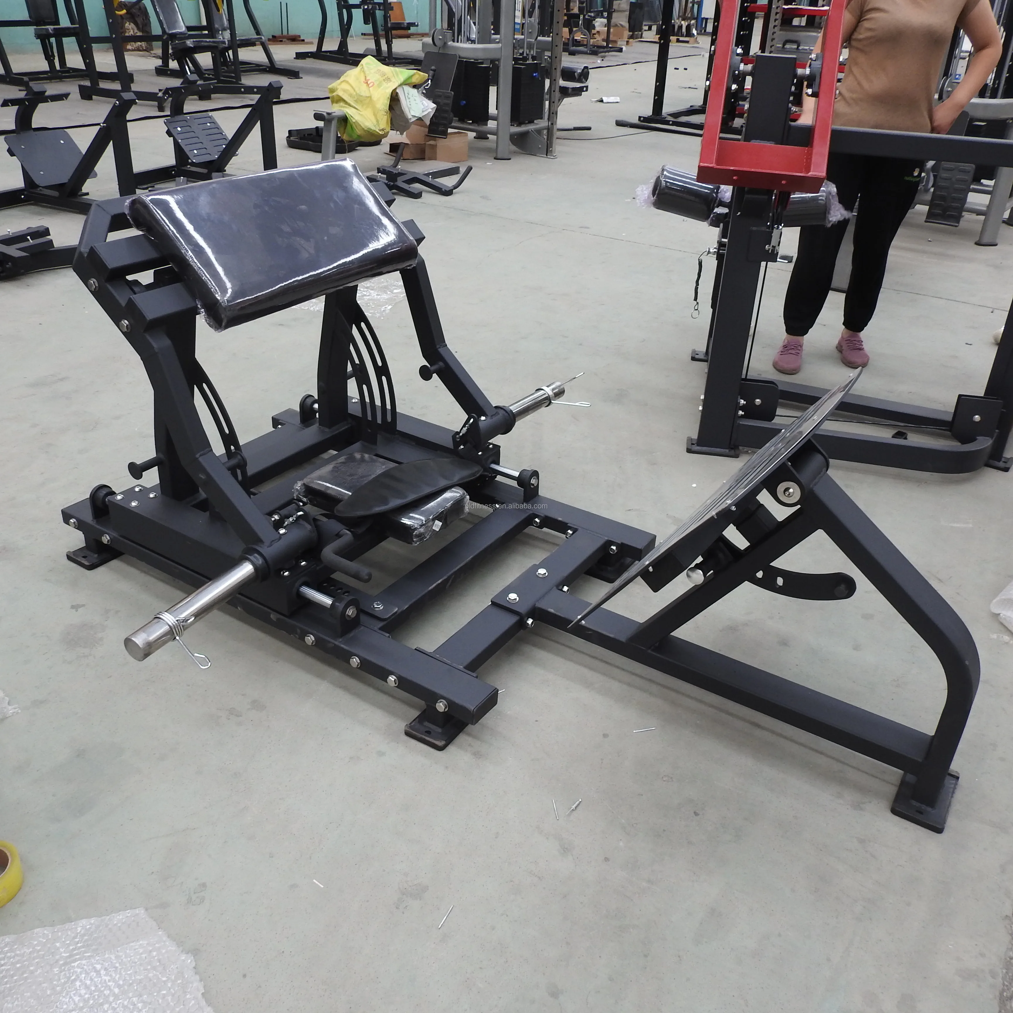 SW8002  GLUTE gym (14)