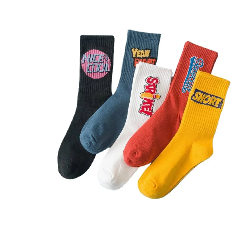 Top quality funny fashion sports socks new design custom women wholesale custom men knitted socks for unisex