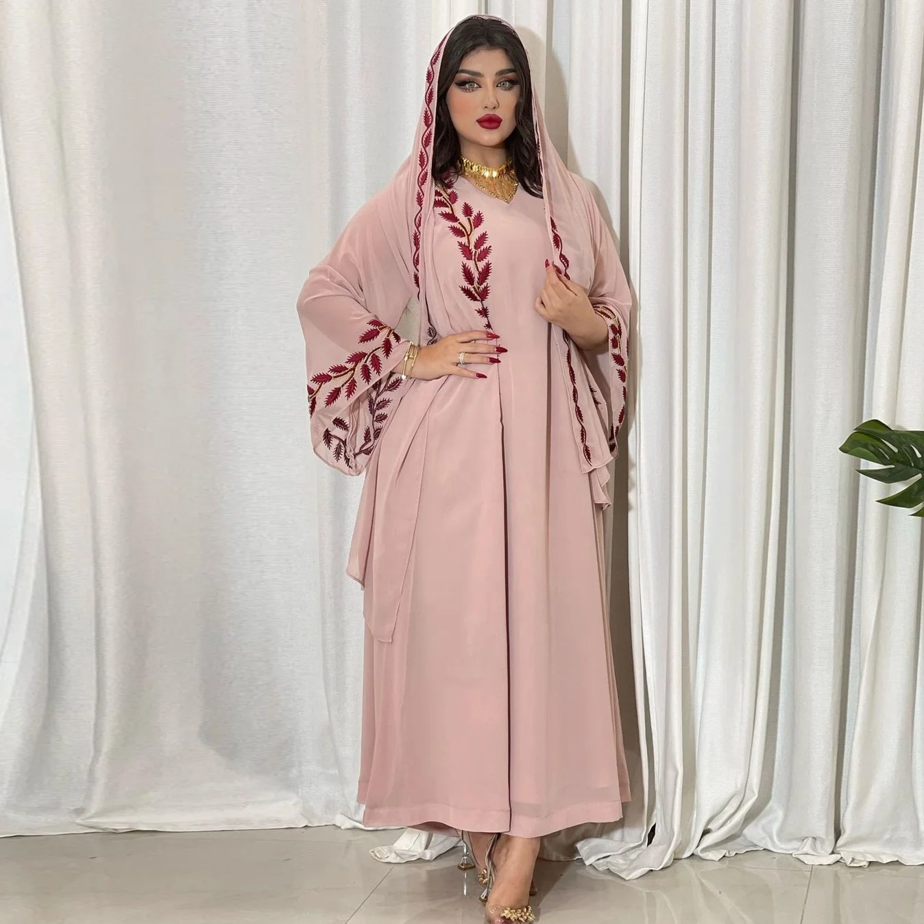 Factory Price Embroidery Muslim Dress With Scarf Long Abaya Robes Moroccan Caftan Ethnic Clothing Modest Evening Islamic Dress