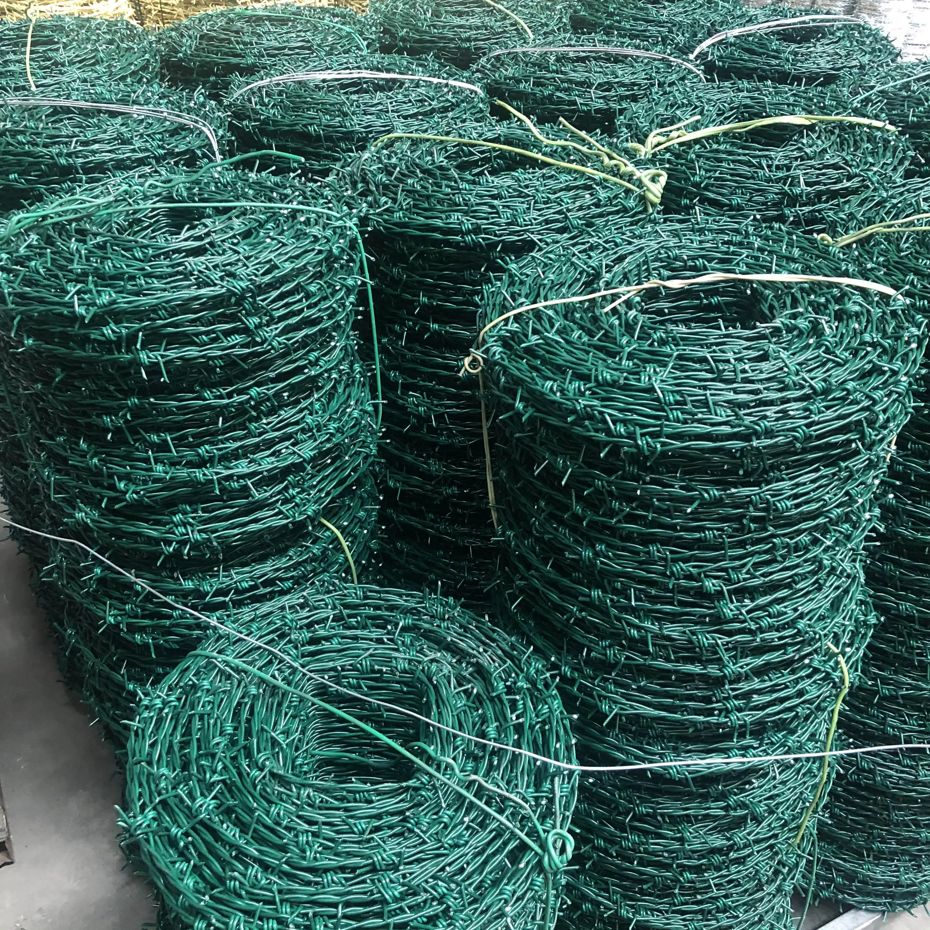 Factory sale galvanized barbed wire length per roll 2 strand barbed wire alambre de puas galvanized