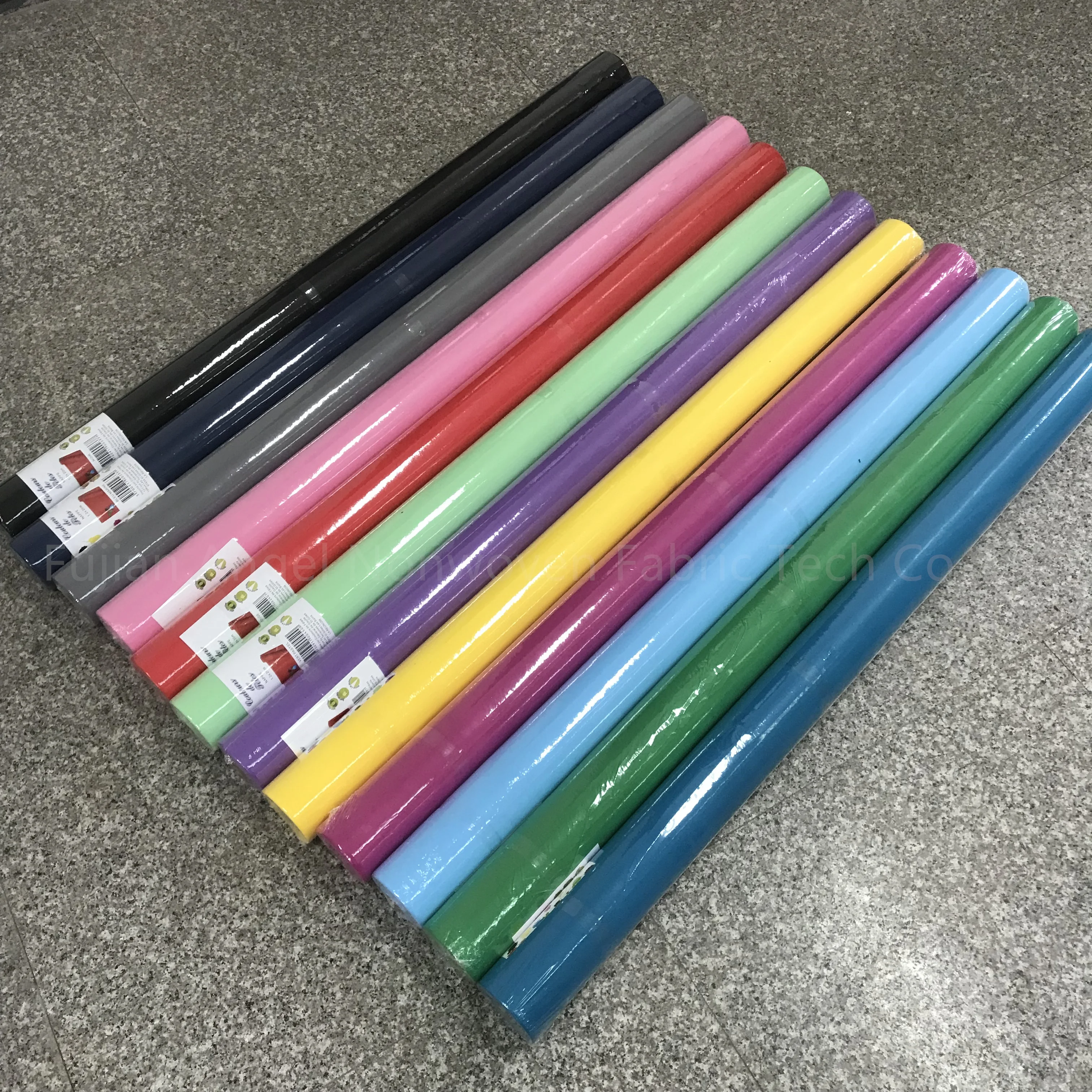 Best Selling TNT Fabrics Tablecloth Roll Disposable Table Cloth Roll