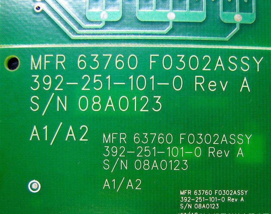  Зарядный кабель u-диск Pcb трубы провода дерево металл пластик логотип печать Многофункциональный CO2 волокна УФ лазерная маркировочная