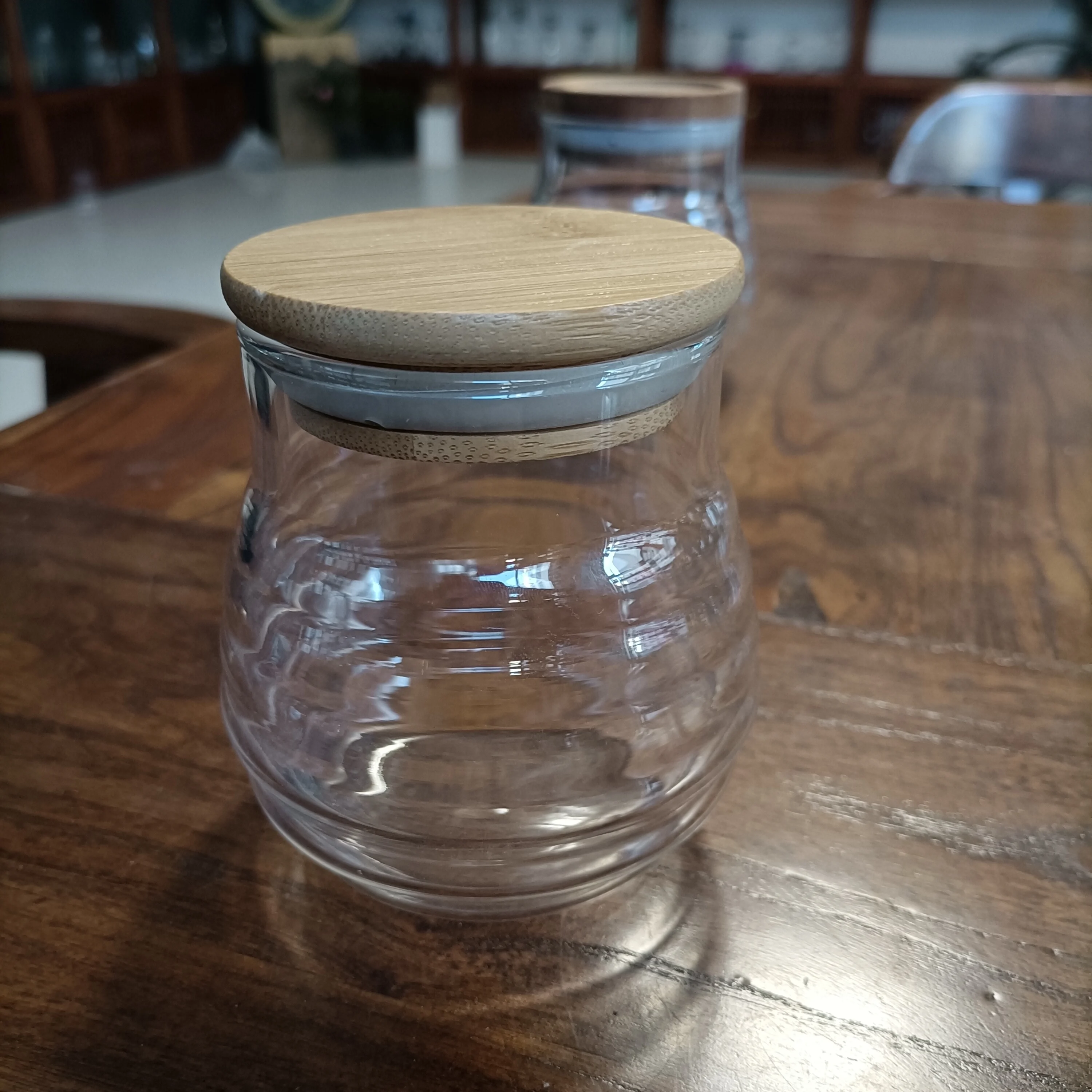 wholesale round kitchen Spice Salt jar Storage Container glass Seasoning Bottles jars with wooden lid bamboo lid