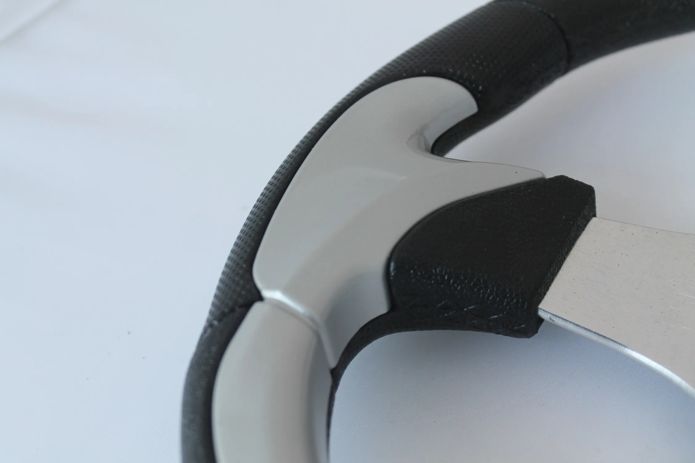 Scooter Pu Luxury Swift Control Steering Wheel For 2004 Porsche Cayenne