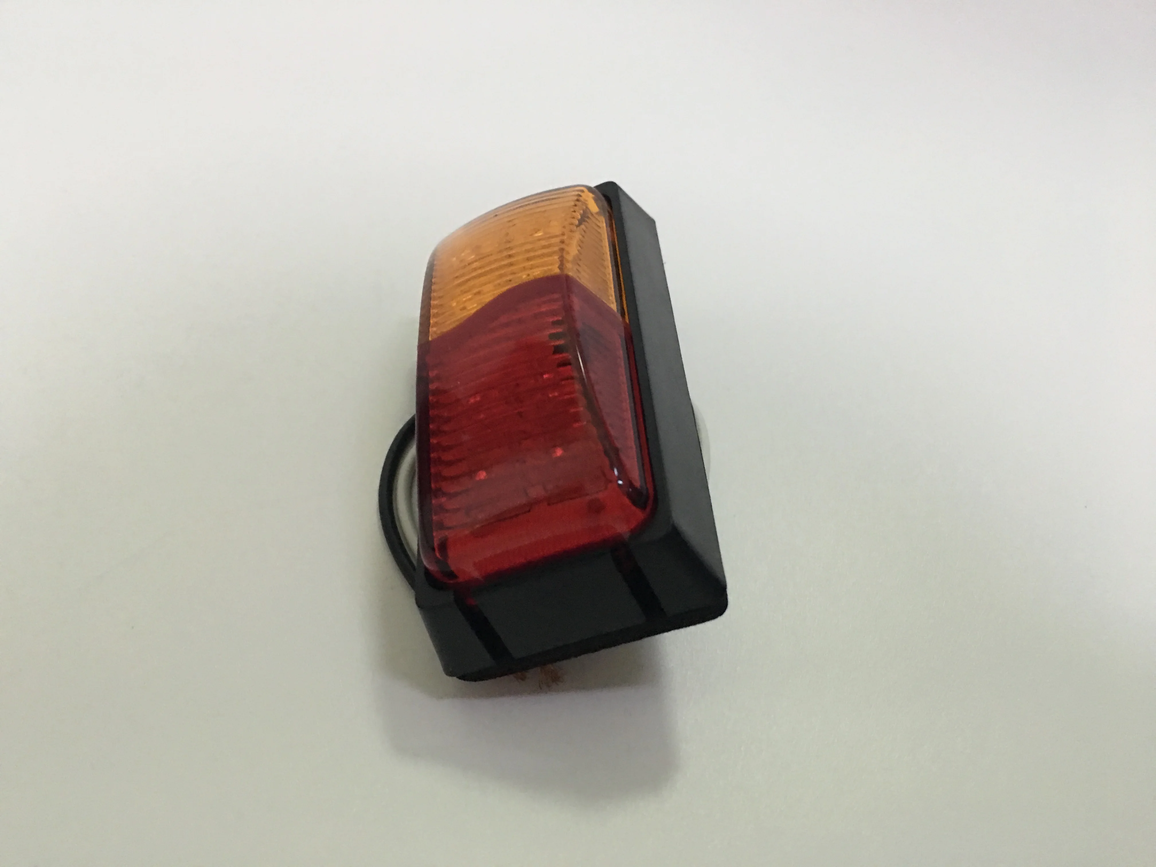 10-30v E-mark Amber Red 8leds Warning Turn Indicators Side Marker Lights For Auto Truck Boat Tractor