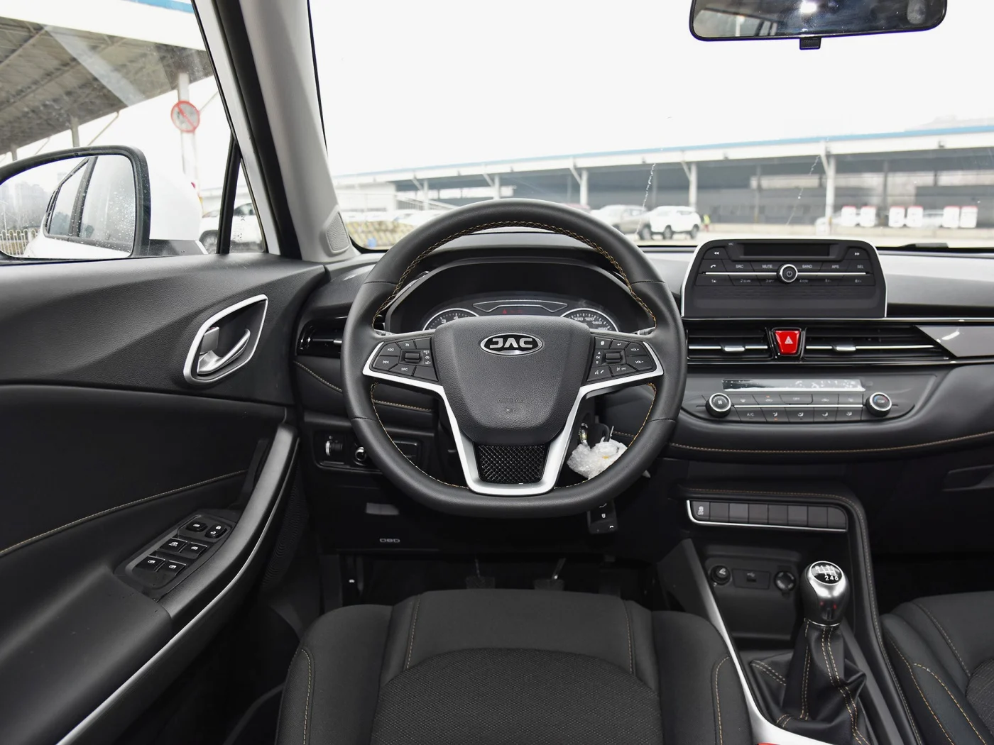Акция! JAC Ruifeng S4 ручной Бесплатная версия NEDC полный расход топлива 7.2L/100 км с Круиз-контроль