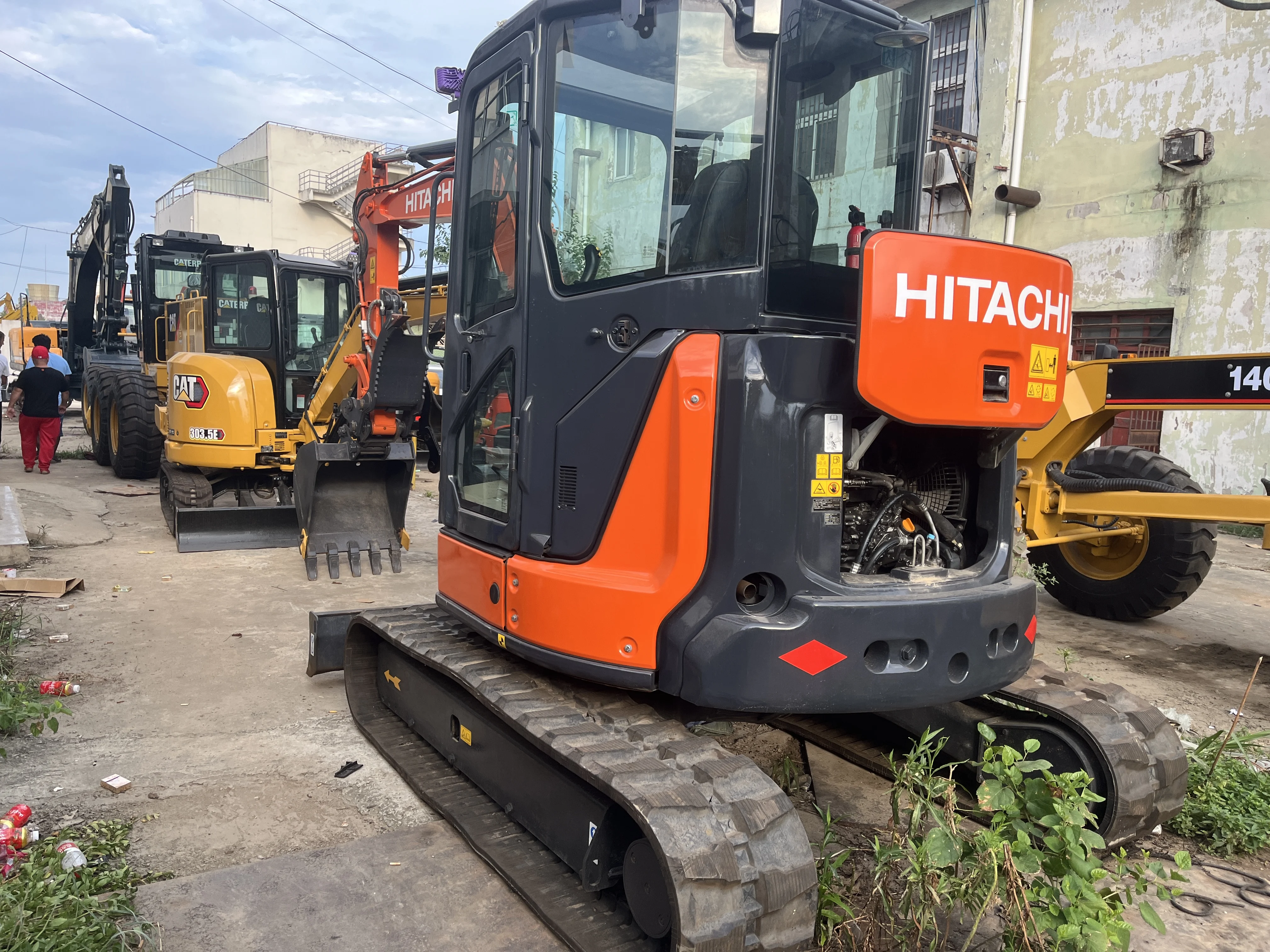 Hitachi Zaxis 55 Japan Used  5.5 ton Hitachi zx55/zx55u/zx55us/zx55usr Mini Excavator Rubber Track Digger for Sale
