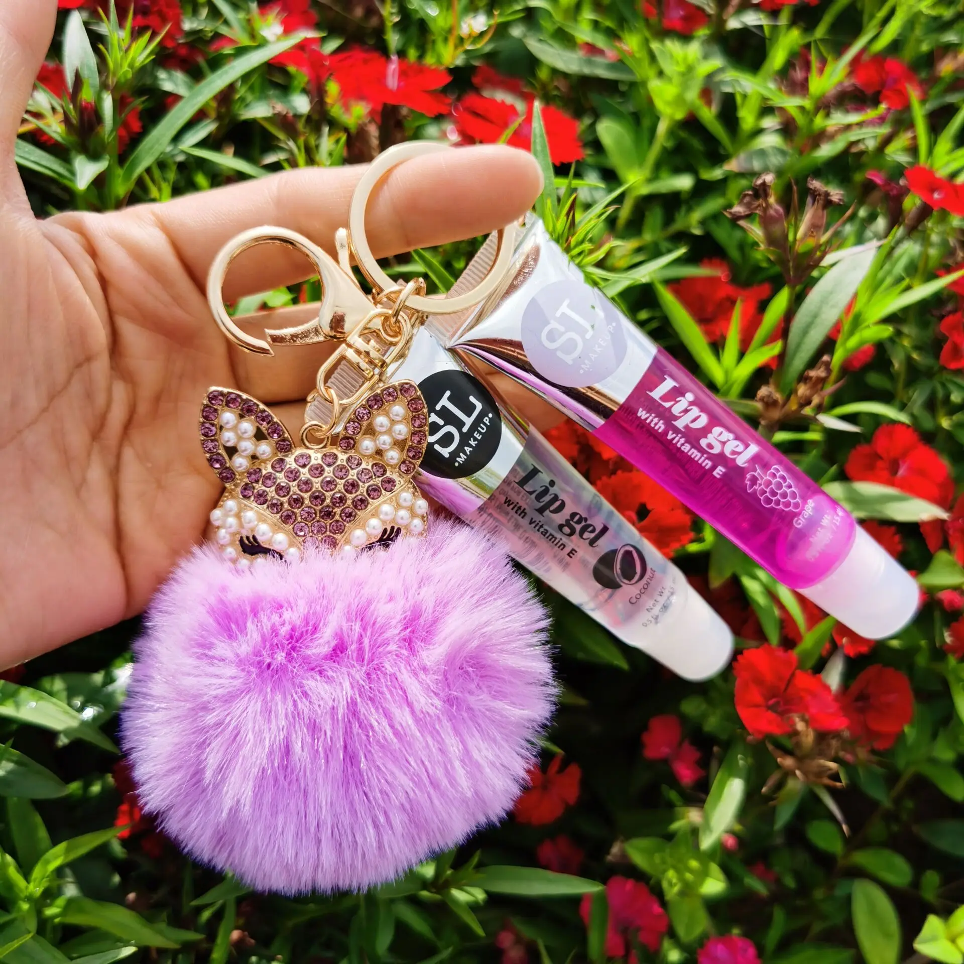 
2021 New Lipgloss Base Tubes Vendor High Shine Wholsale Glitter Custom Makeup Oil Clear Label Fruit Key chain Flower Lip Gloss 