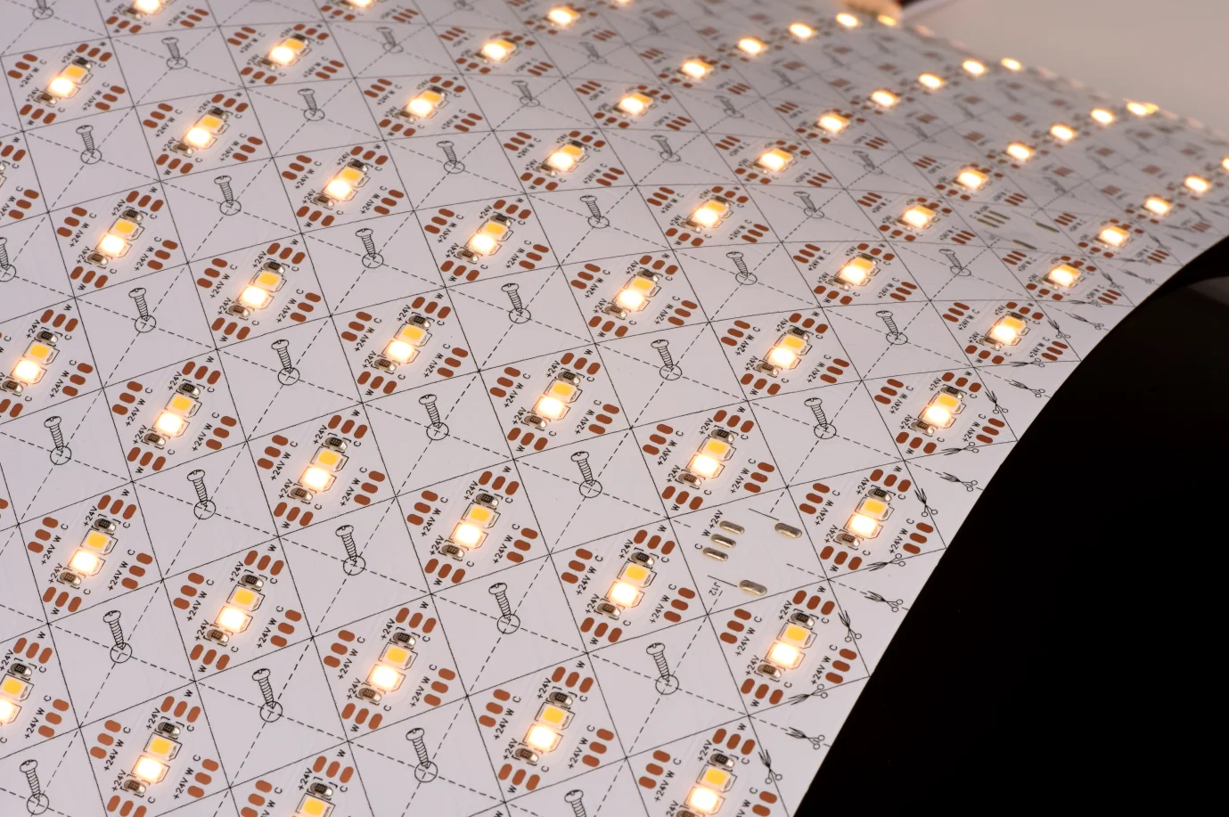 Гибкий лист высокой яркости плотности мощности 30 Вт/шт. 500*250 мм Статический белый настраиваемый RGBW 2835 420 светодиодов/ПК Светодиодная панель