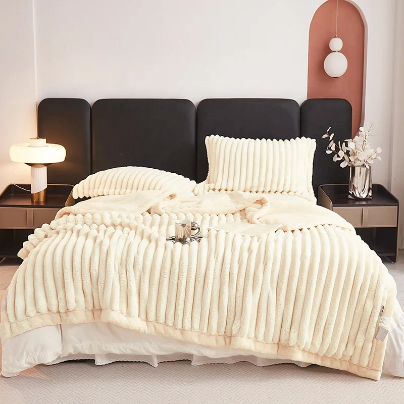 Light Luxury Tuscan Jade Lamb Short Velvet Casual Throw Advanced Sofa Rabbit Plush Faux Fur Throws Pillow Blanket