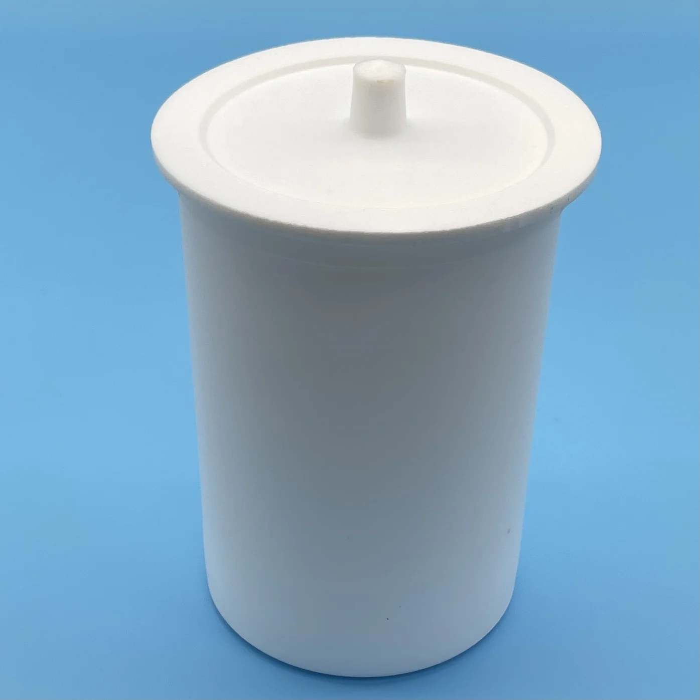 PTFE laboratory  beaker manufacturer Different Sizes 250 ml 400 ml 1000 ml with Lid  white color Lab