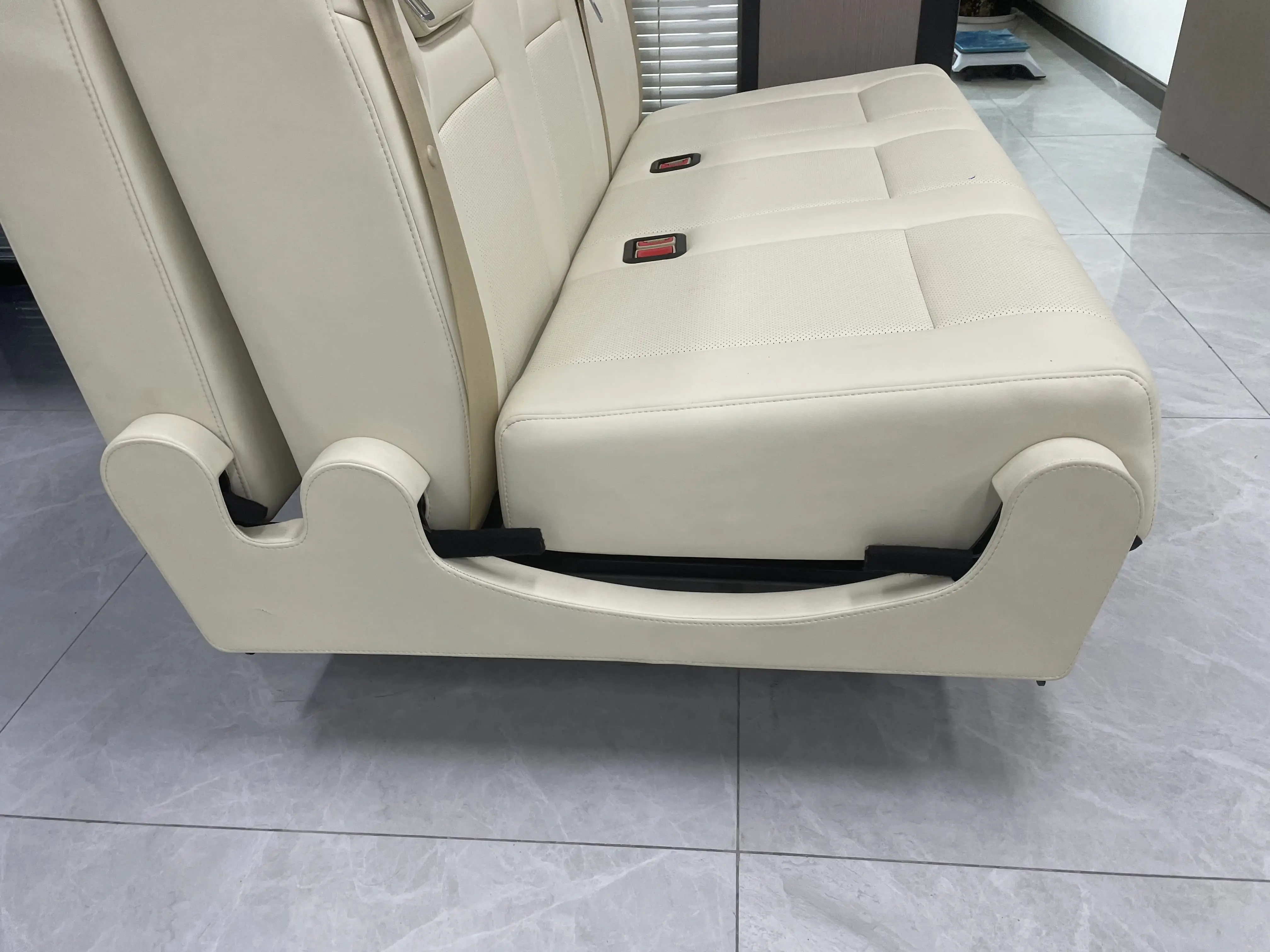 Luxury Leather RV Seat Adjustable Reclined Flipped Bed with Comfortable Caravan Van Model