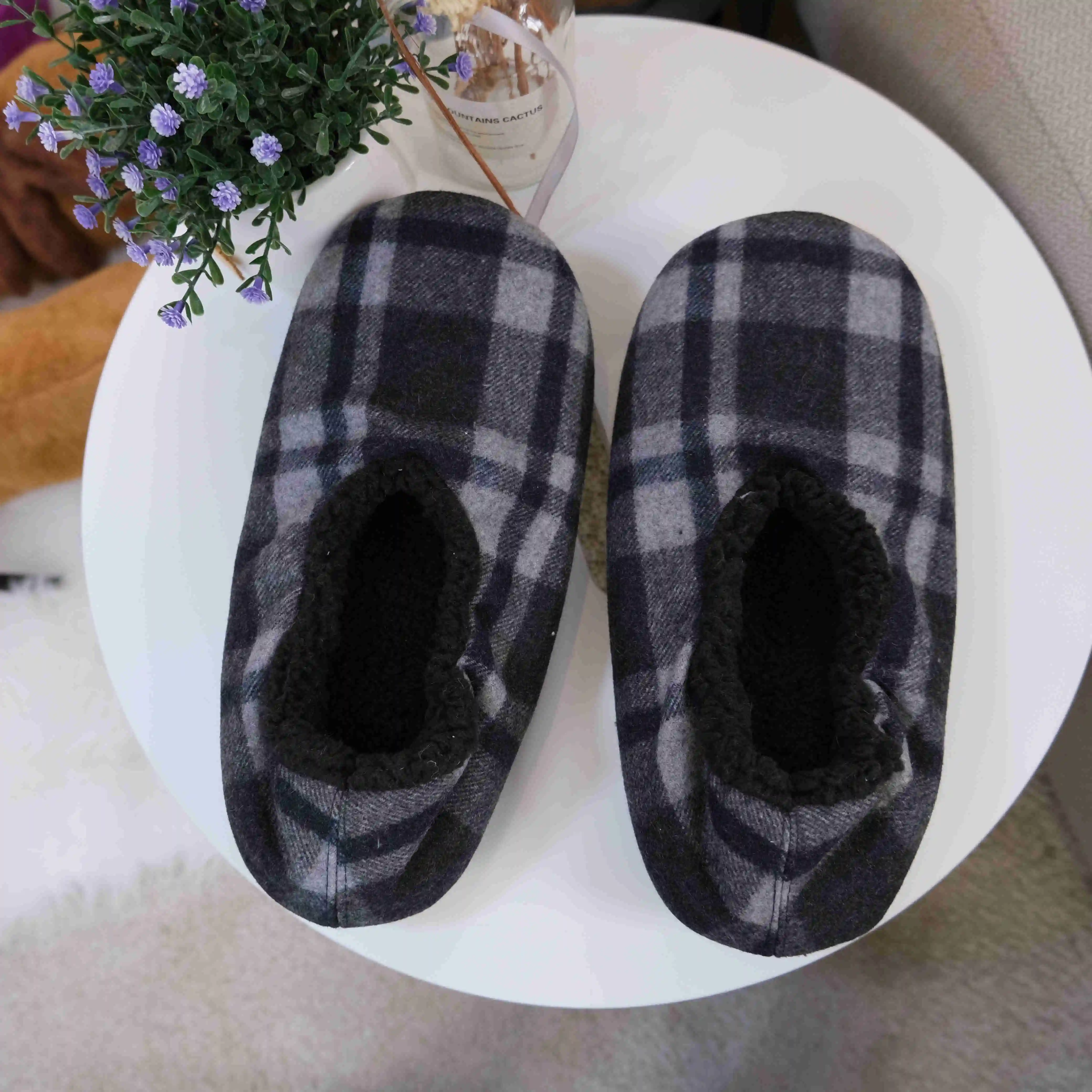 Warm Bed Floor Sleeper Handmade Non Slip Winter Custom Fuzzy Slipper Socks for Men