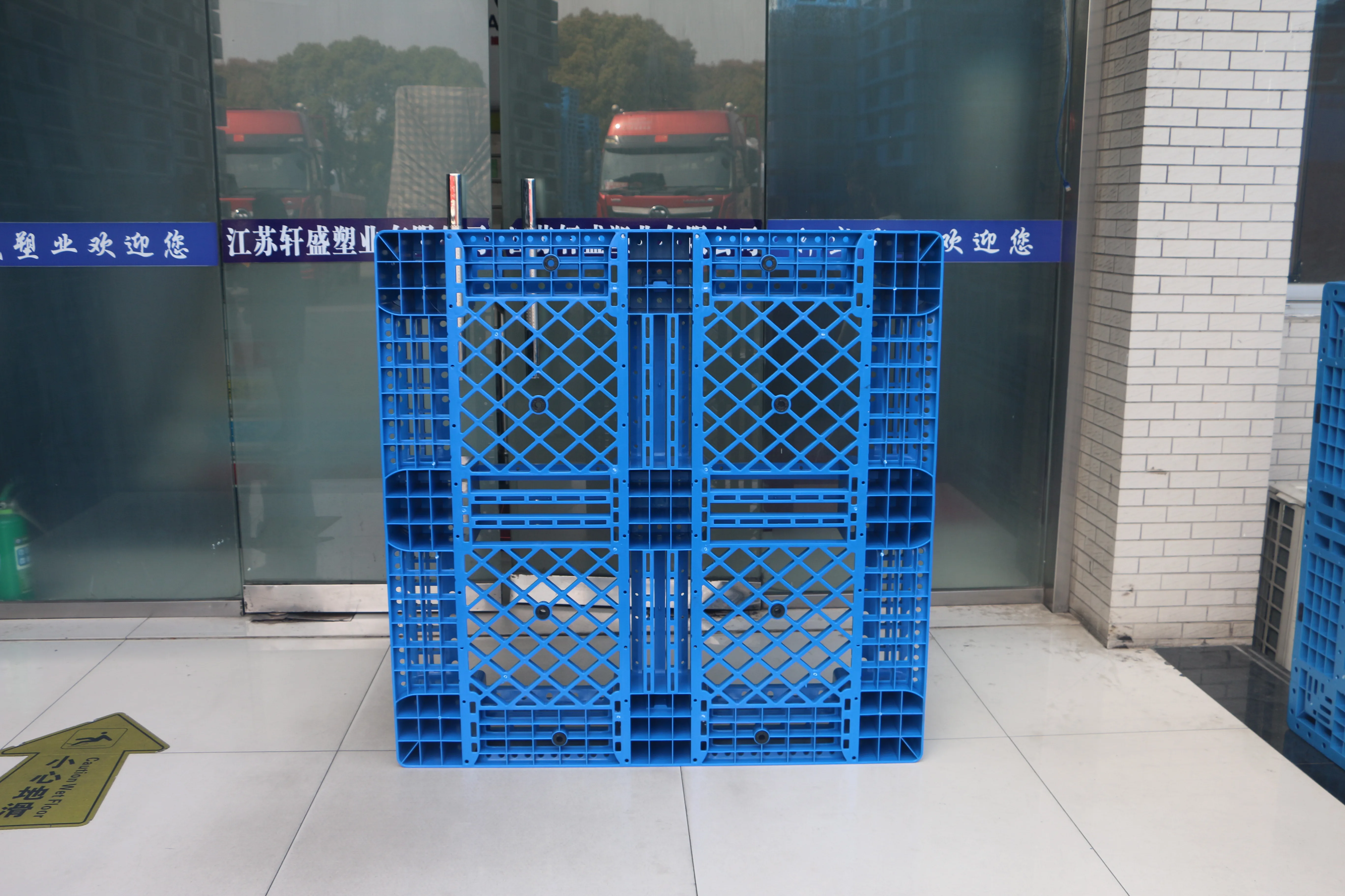 NEXARA Eco-friendly 1212 Heavy Duty Euro Plastic Pallet 1200*1200*150mm Grid Field with Logo Printing for Storage