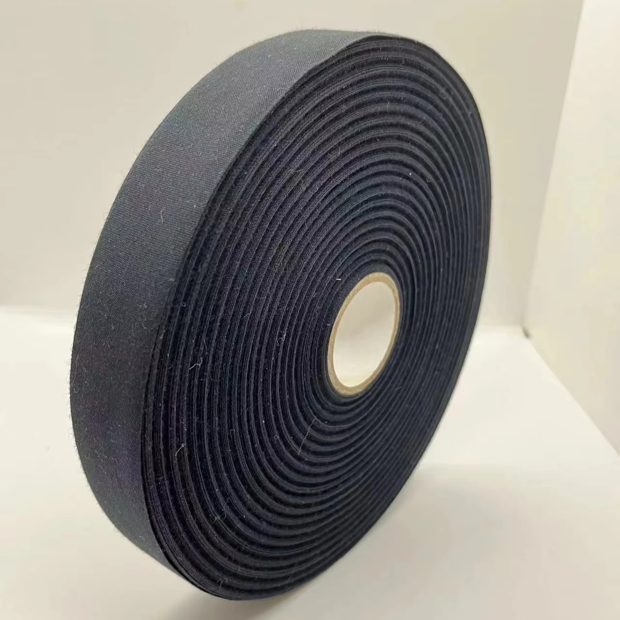Hot Selling Cotton Edging Tape Plain Weave Custom Fold Design Black 200m Cotton Tape Roll For Care Neck Labels