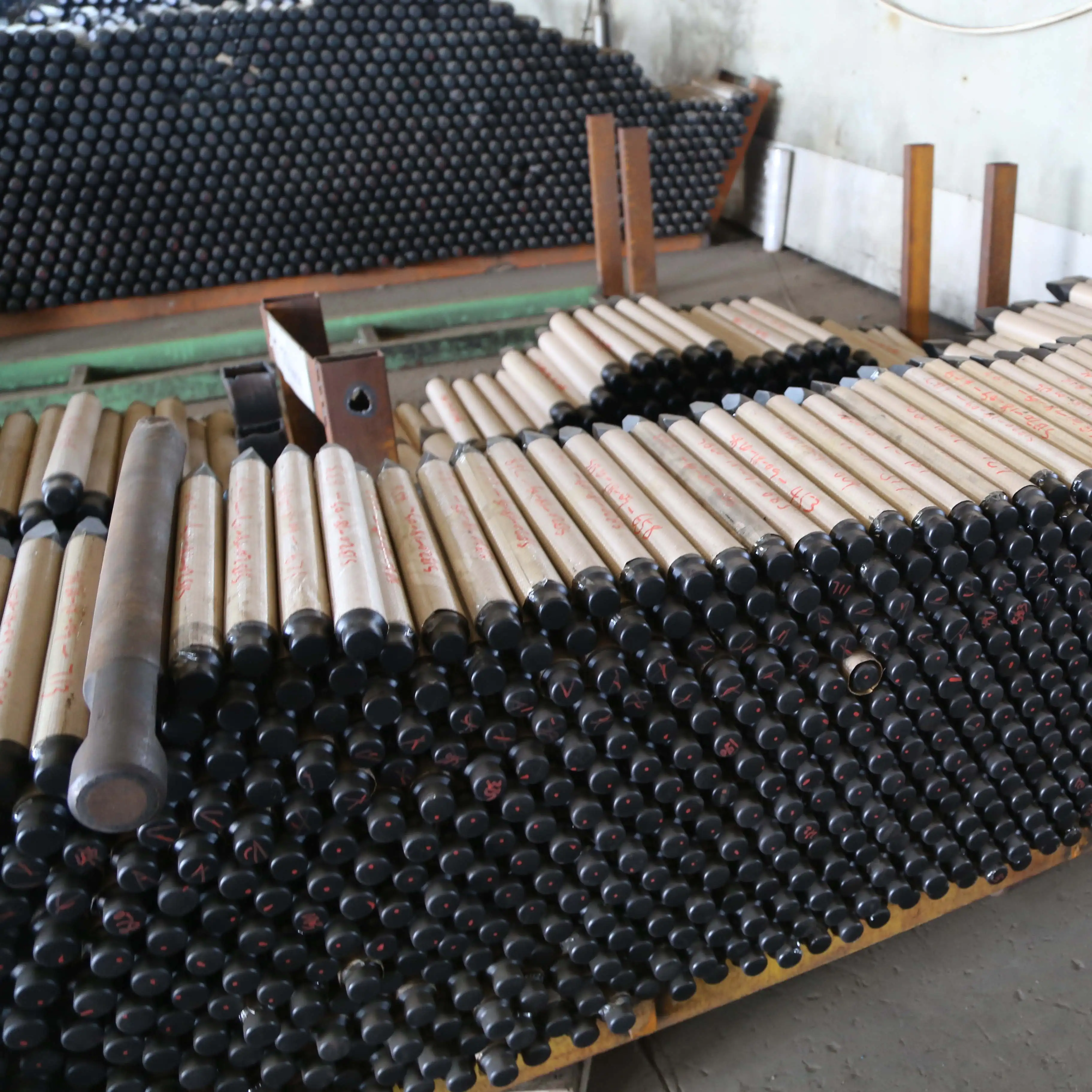 Wholesale excavator hydraulic crushing hammer accessories oil seals, pins and bolts