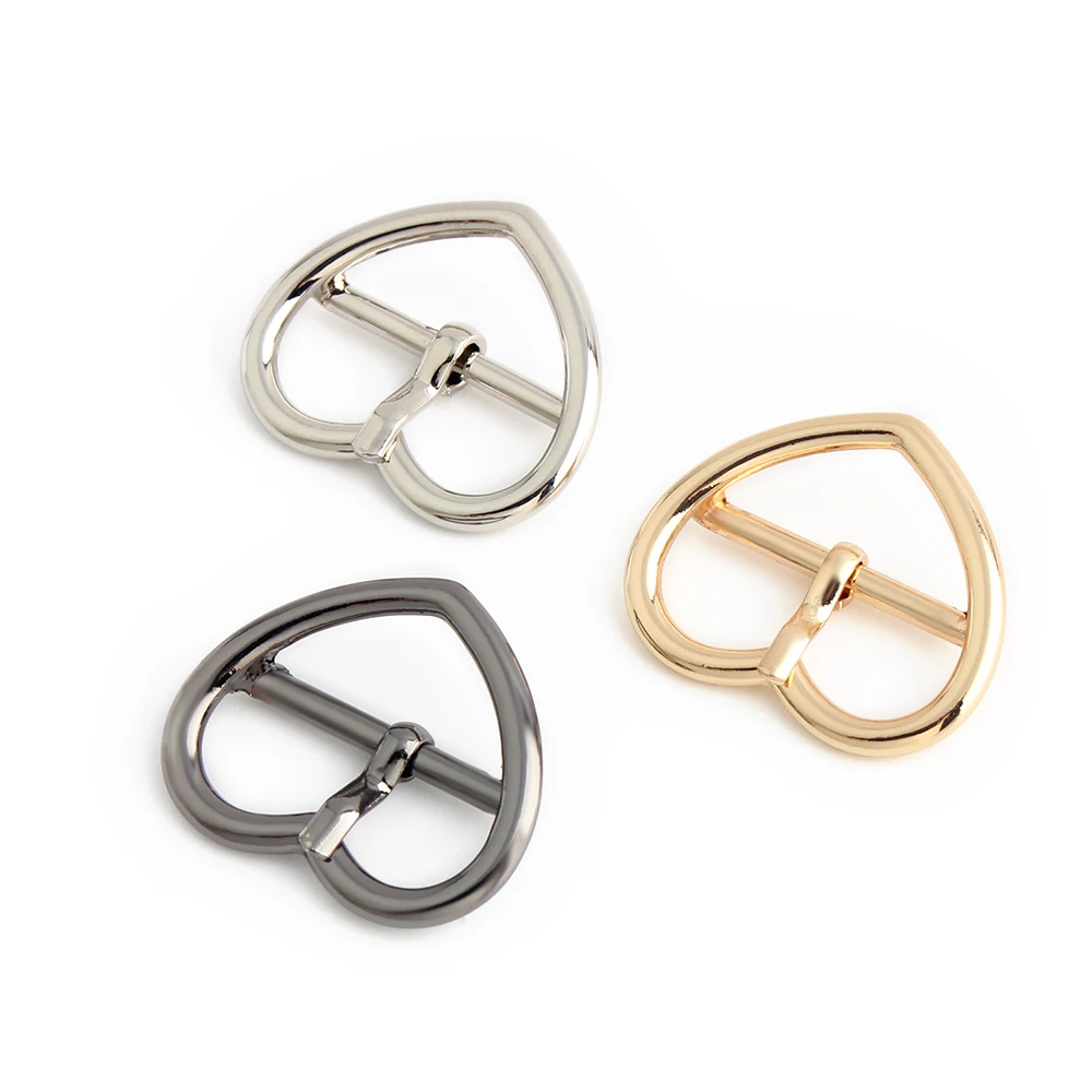Fashion Design Hardware Accessories Alloy Heart Shape Belt Buckle Strap Belt Ajustable Pin Buckle For Belt/Shoe/Bag